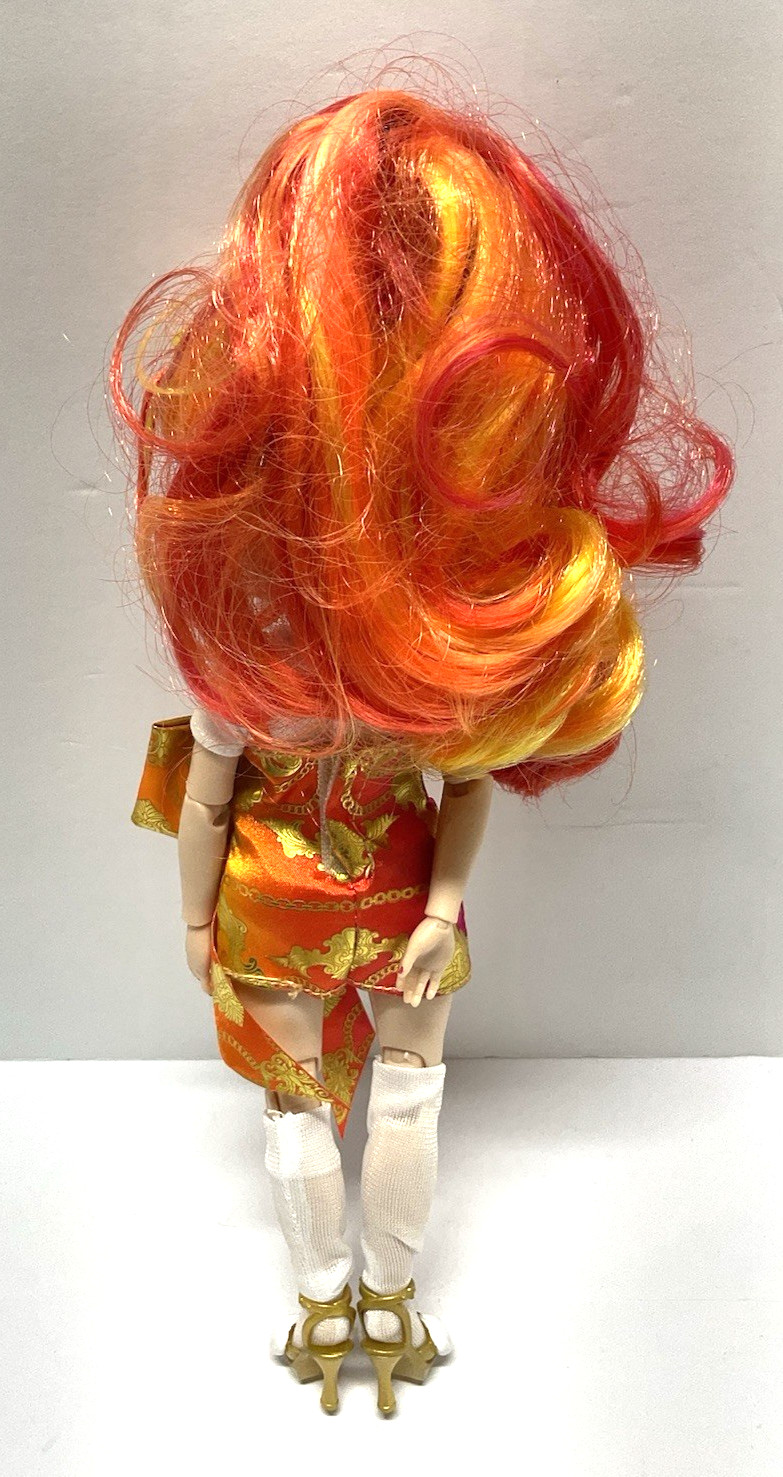 Rainbow High 2023 Junior Special Edition Laurel De’Vious 9″ Doll