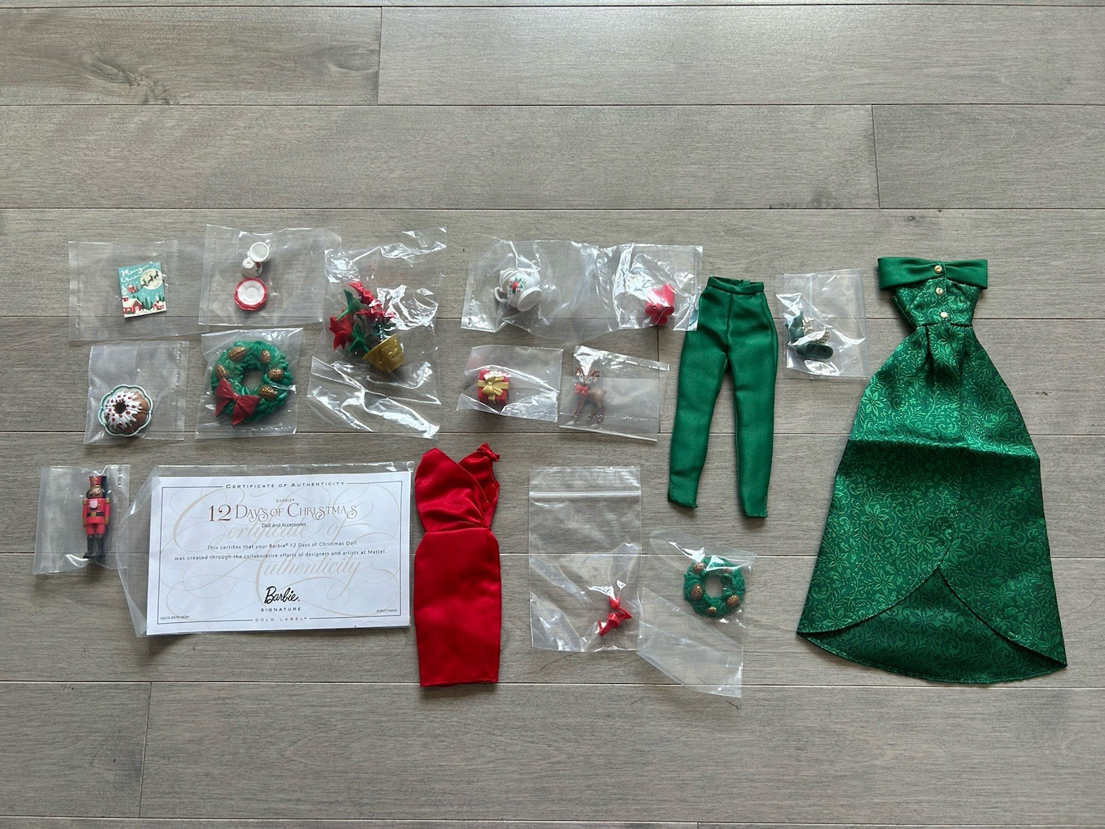 DEBOXED – 2023 12 Days Of Christmas Advent Barbie Doll Outfits And Accessories
