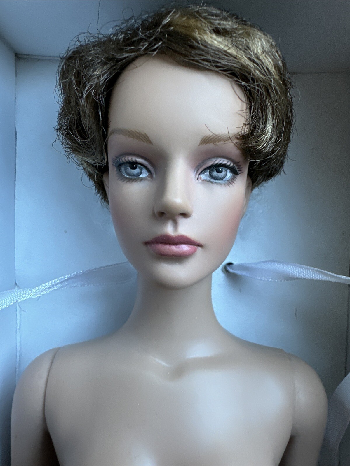 Tonner Tyler Wentworth 2004 FAO Collection NUDE PANACHE SYDNEY 16” Fashion Doll