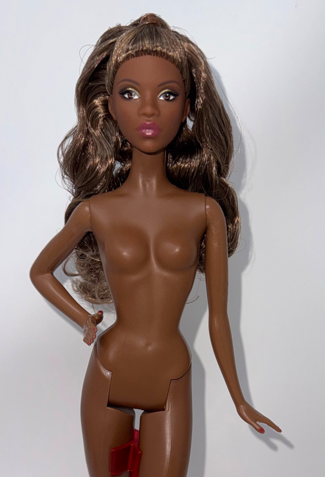 Barbie Basics Neutrals #09 Curvy Model Muse Body Hybrid NUDE AA Doll Tamika