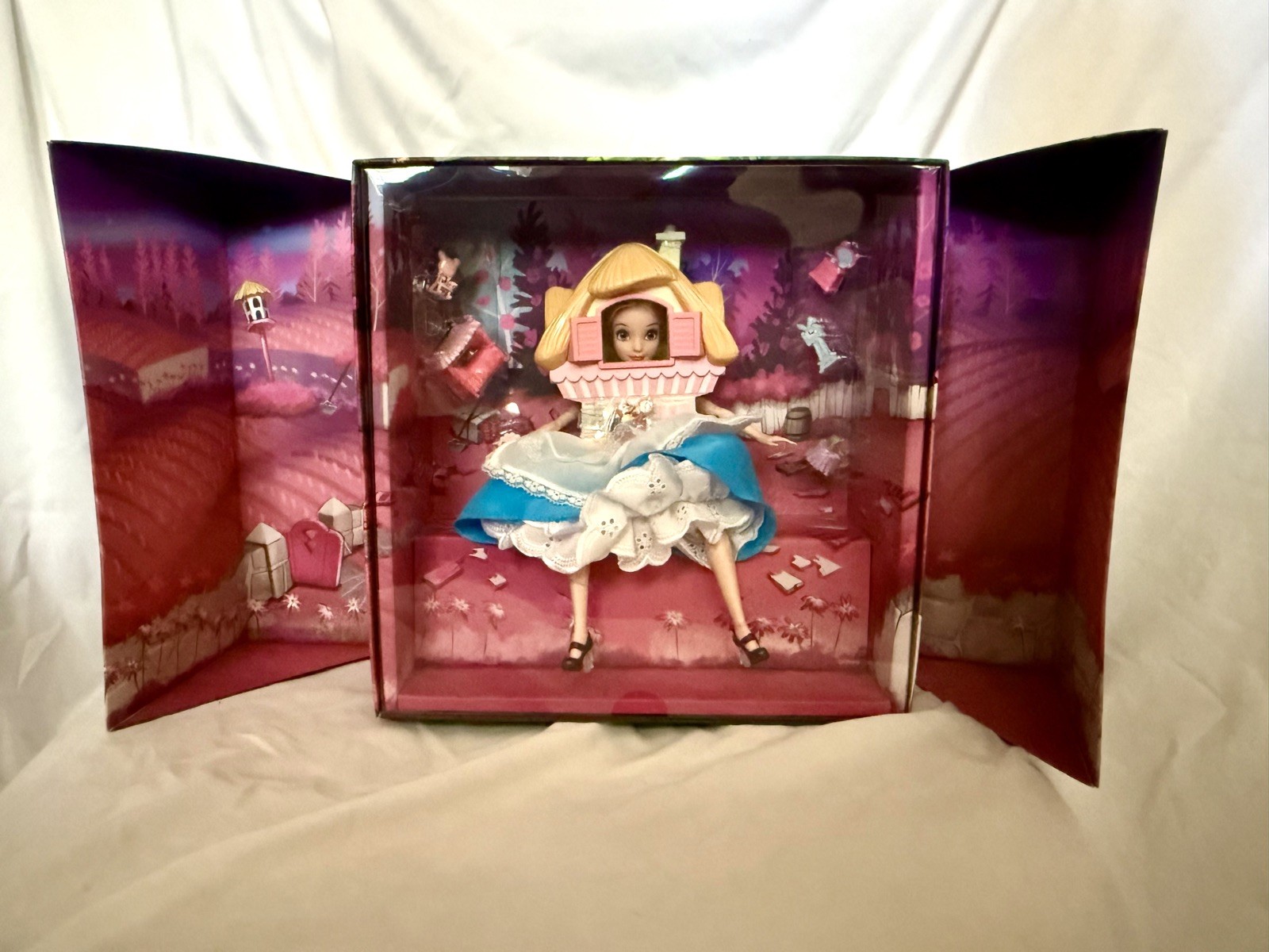 DISNEY MATTEL CREATIONS ALICE IN WONDERLAND 100 YEARS 2023 in box