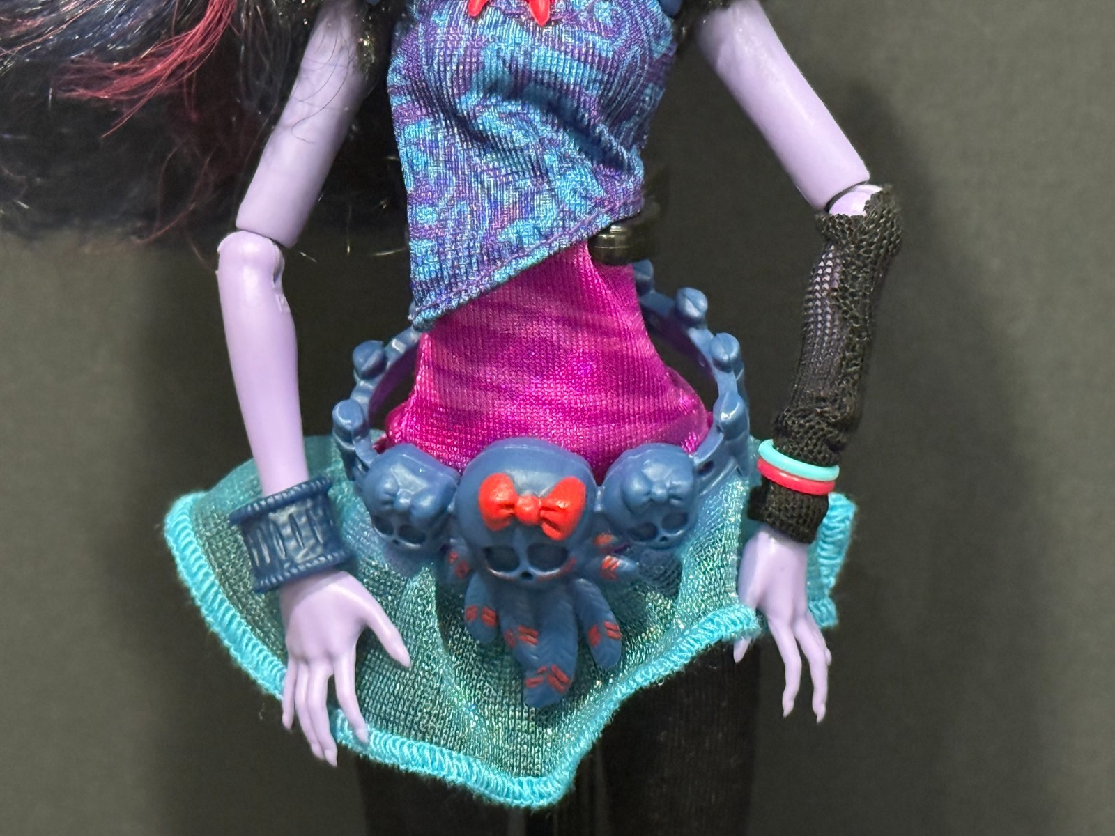 Monster High Jane Boolittle First Wave Release Doll w/ Stand Diary Pet Bag