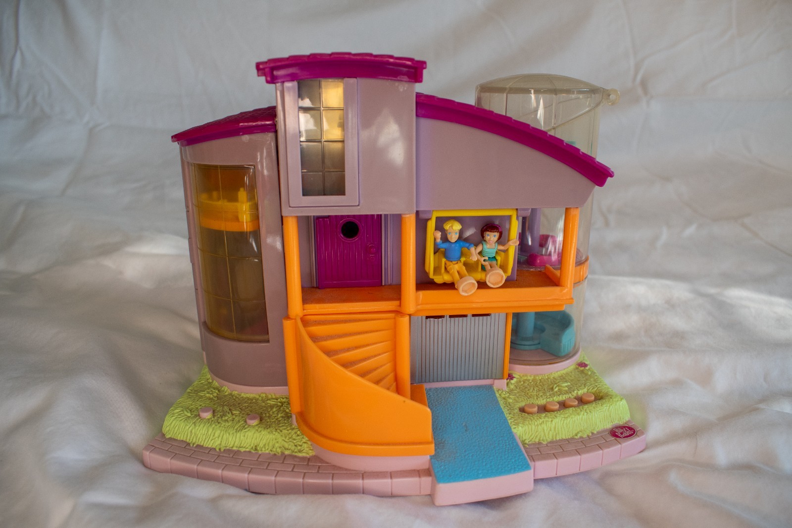 Vintage 2000s Mattel Polly Pocket Magic Movin’ Ultimate Clubhouse