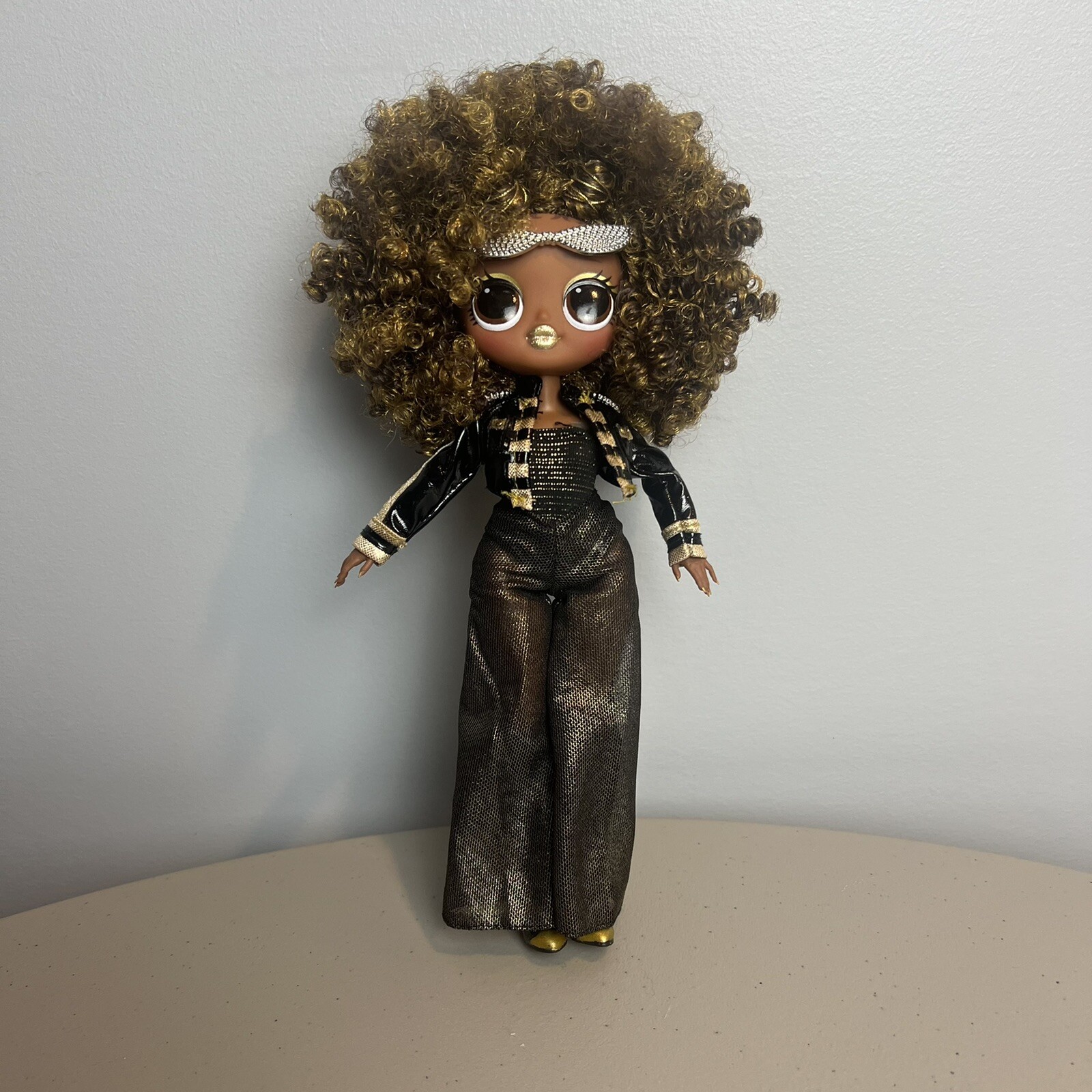 LOL OMG Surprise Royal Bee Doll with Clothes Incomplete