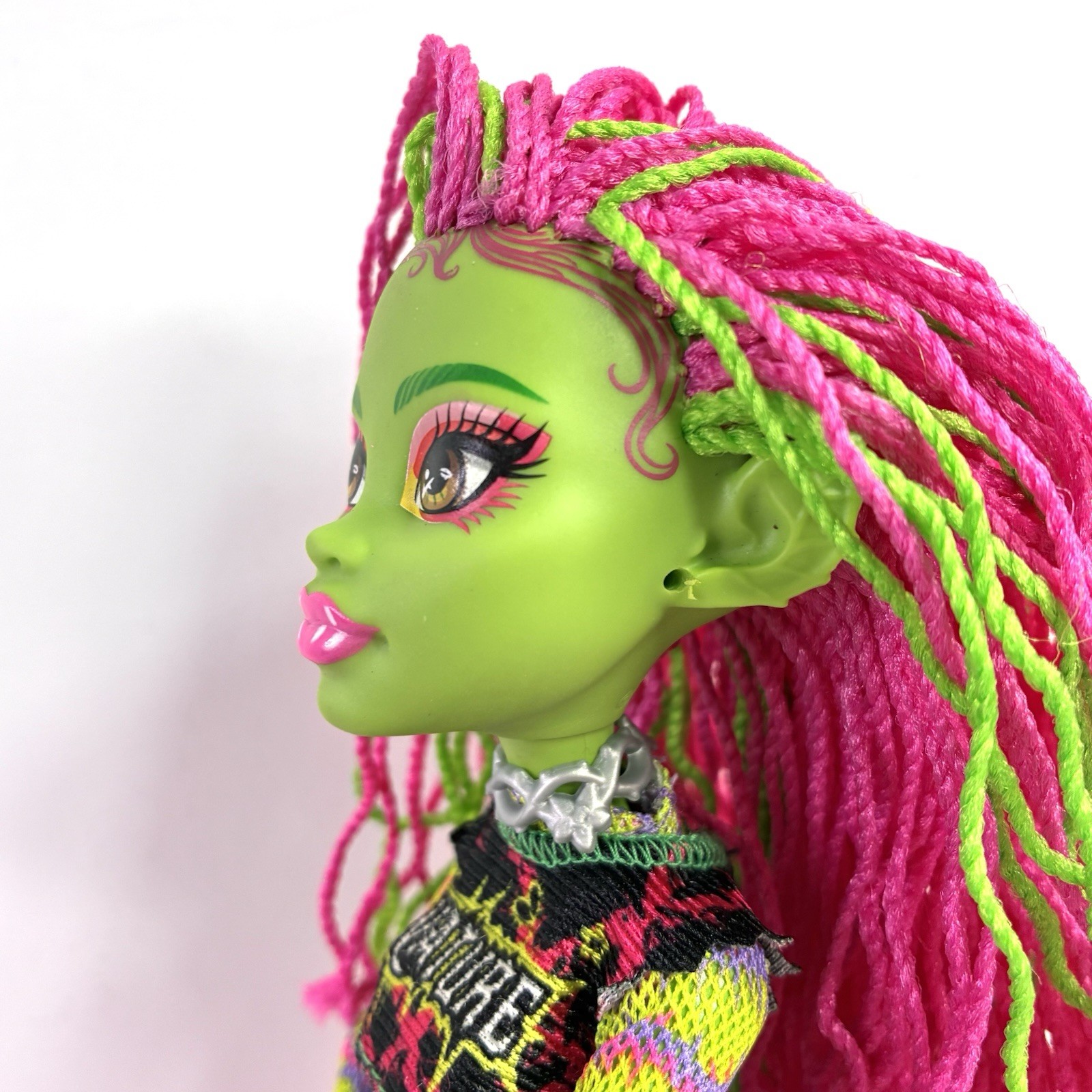 Monster High G3 Venus McFlytrap Core Fashion Doll with Accessories
