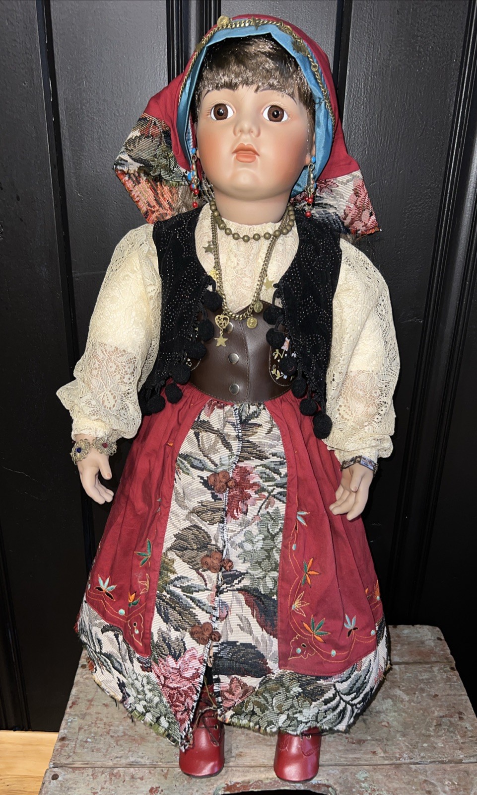 Mary Van Osdell Zola Gypsy Porcelain Doll VGuC 28” 403/1000