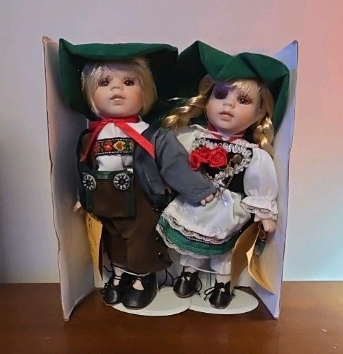 Vintage Hansel Gretel Doll Girl Boy German Bavaria Euro Culture Ethnic Dress NIB