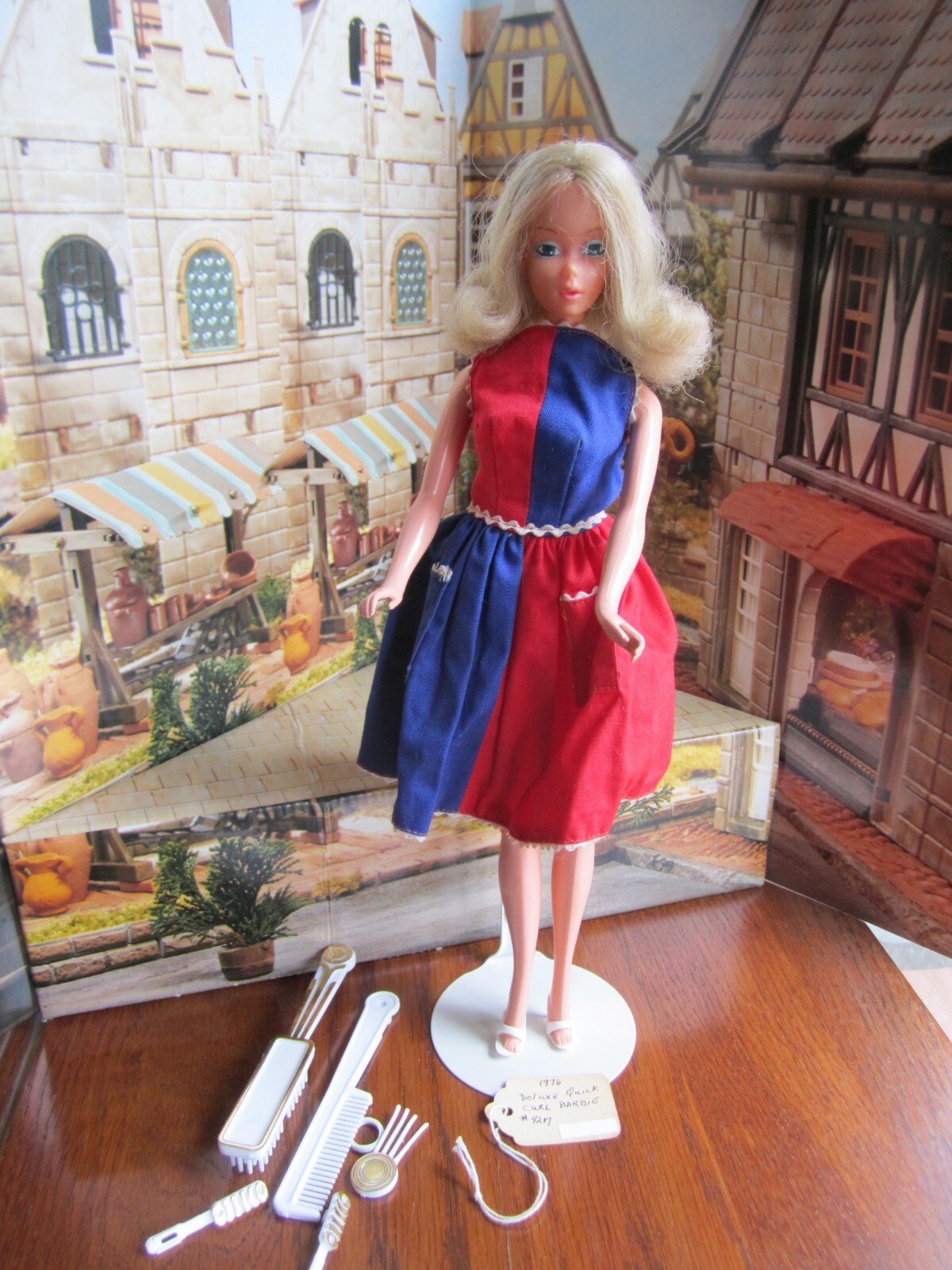 Beautiful Vintage 1975 Deluxe Quick Curl, twist-turn Barbie Doll Mattel No.9217