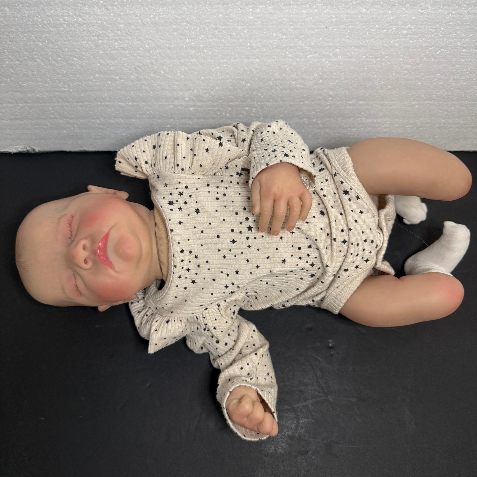 Realistic Sleeping Reborn Baby Doll Star Print Weighted Cloth Body 1 lb 13 18 in