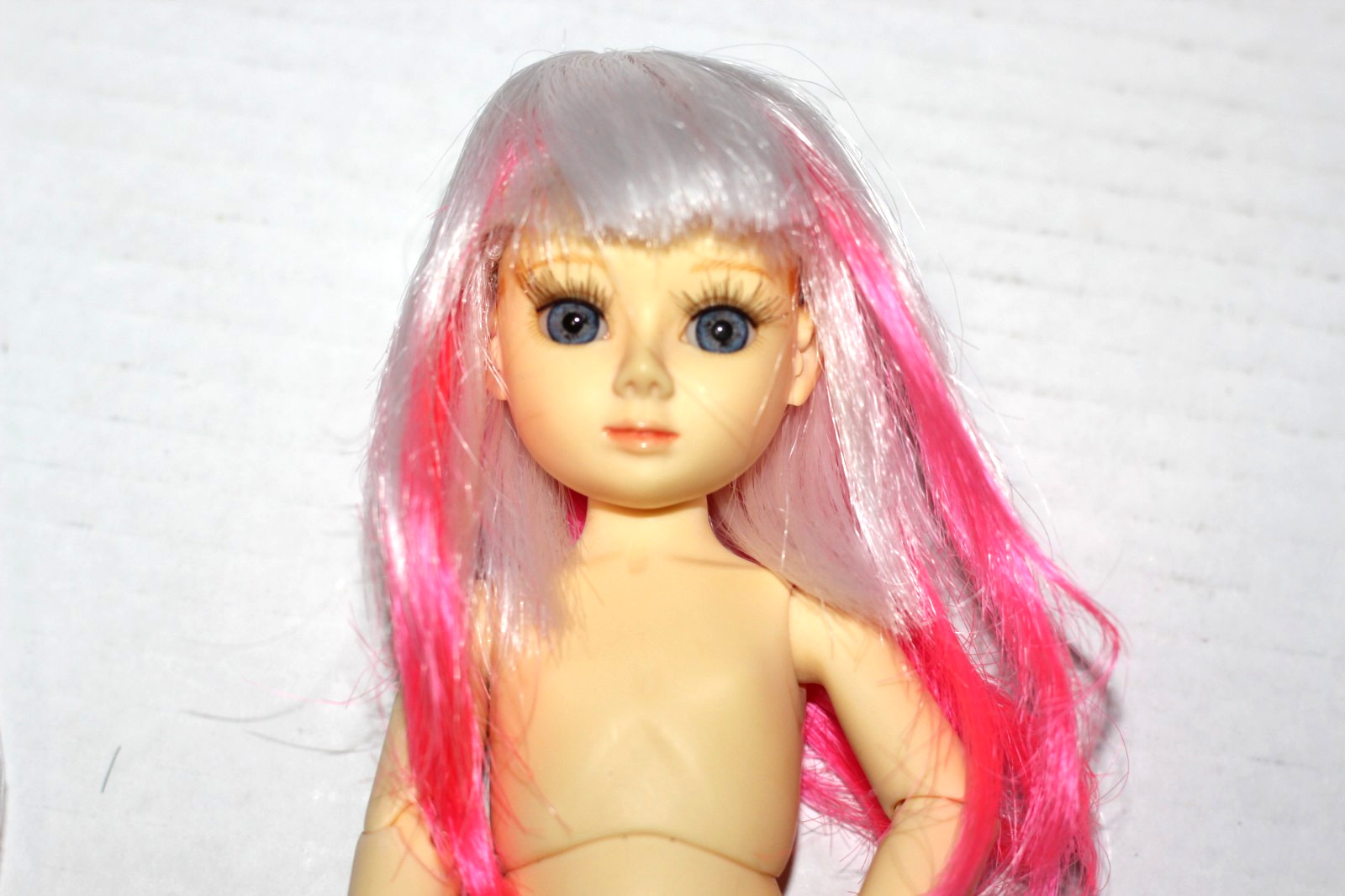 GOODREAU BJD DOLL 7 1/2 INCHES THE AMERICAN BJD NUDE WITH PINK / WHITE WIG