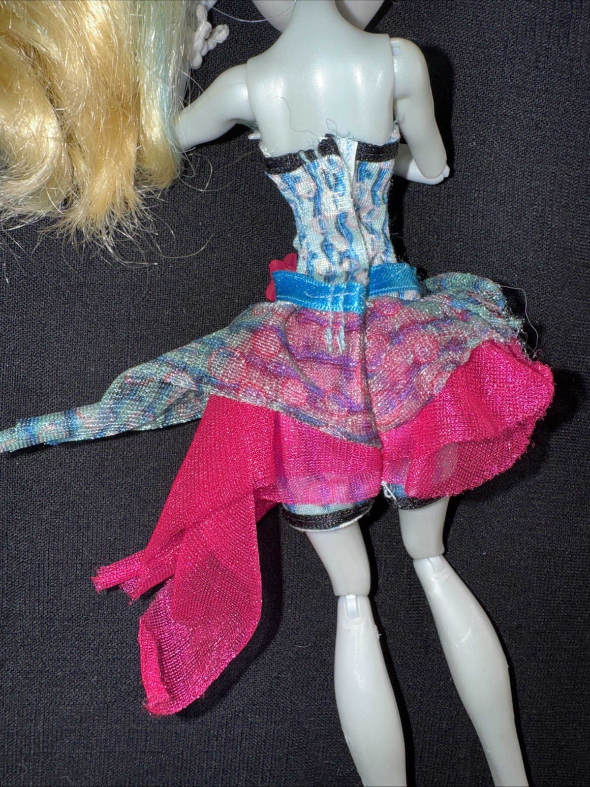 Monster High LAGOONA BLUE Dot Dead Gorgeous Doll Dress Shoes Bracelet -Leg Fins
