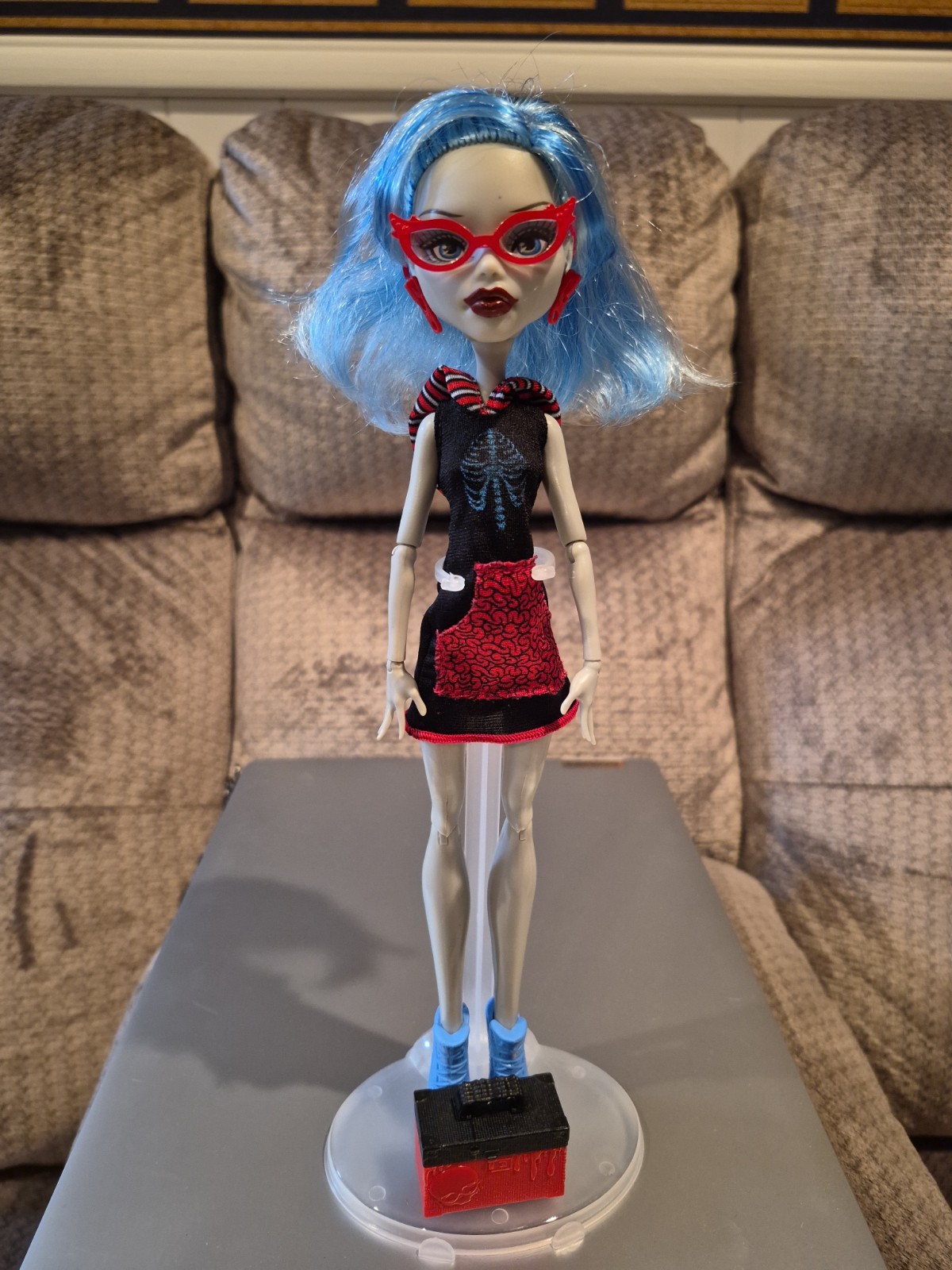 Monster High Scaris City of Frights Ghoulia Yelps Doll, Outfit, Accessories