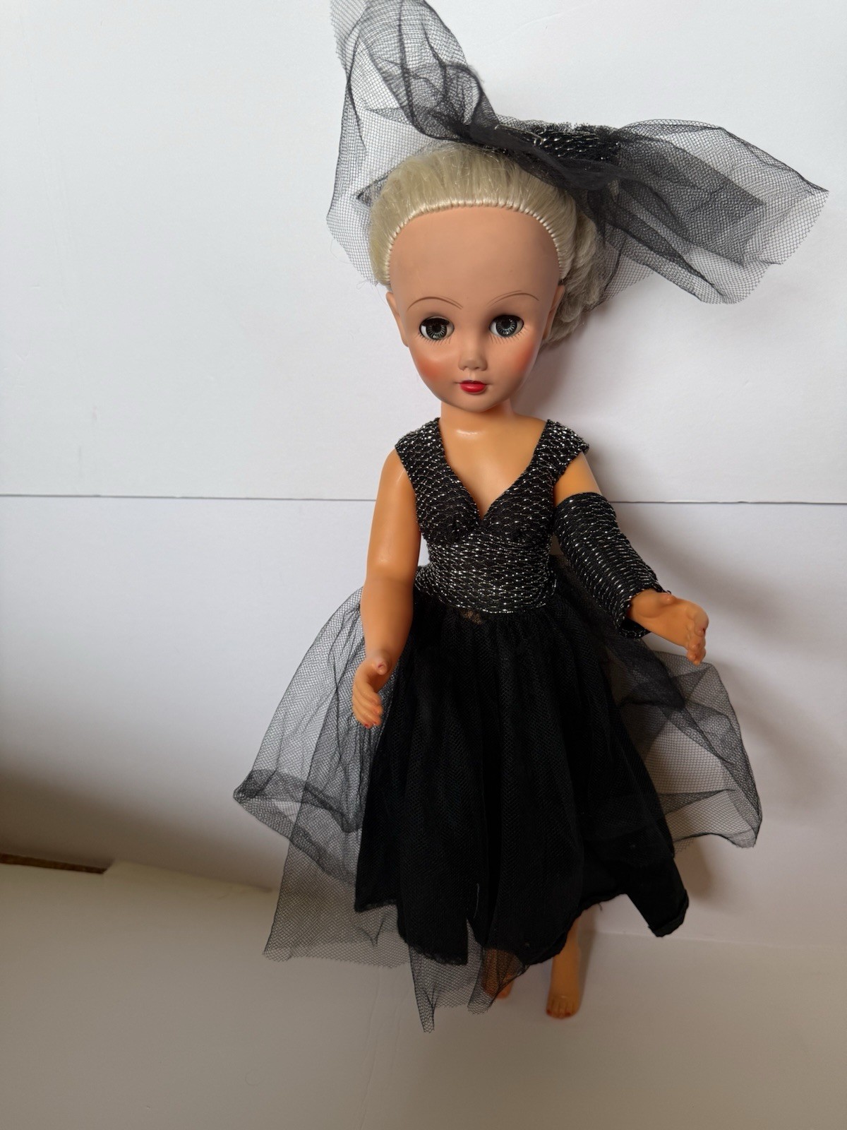 Miss Revlon Kiki 19-inch Doll Black Ball Gown And Hat 1950s Vintage