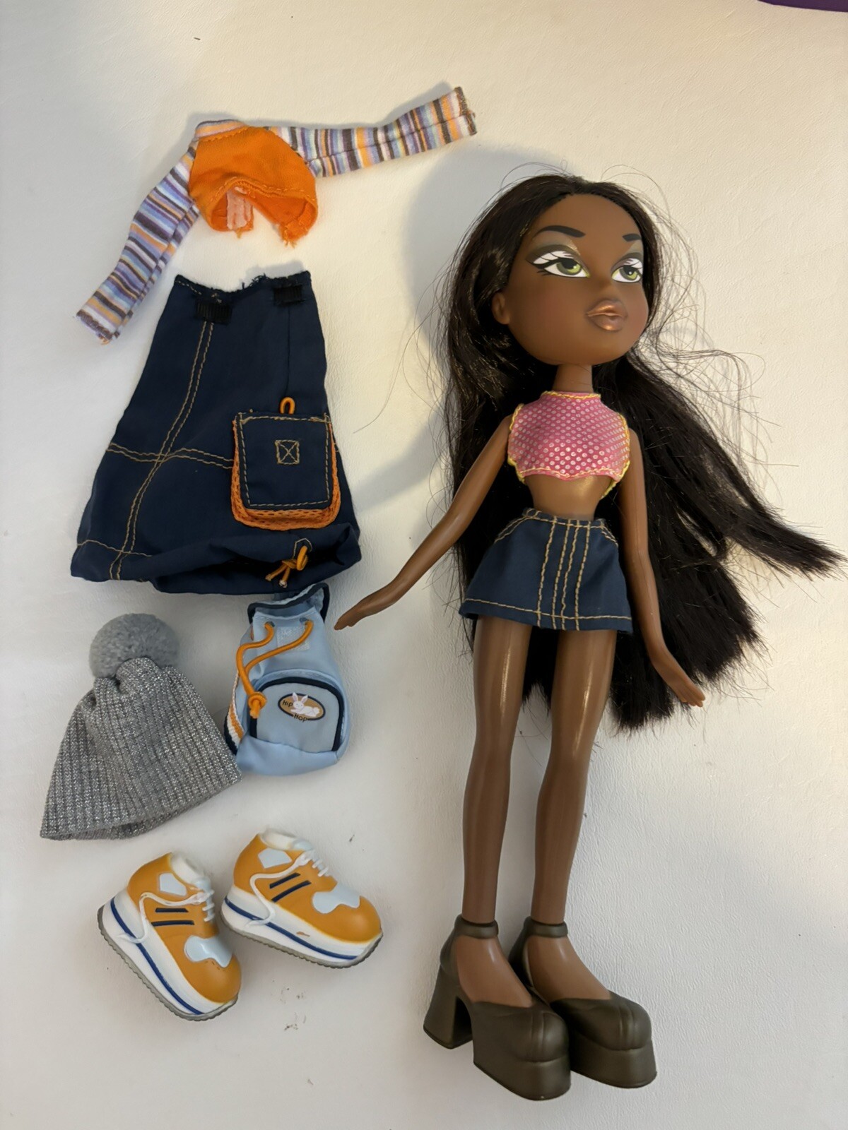 MGA Bratz Flaunt It Sasha Bratz Doll Green Eyes Accessories 2001 1st Edition HTF