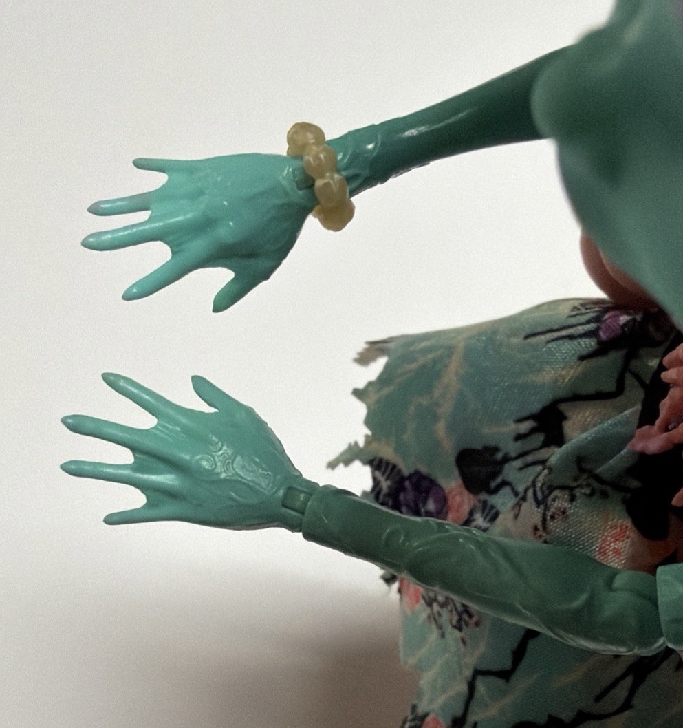 2013 Monster High Frights Camera Action! HONEY SWAMP Doll (Great Looking Hair!)