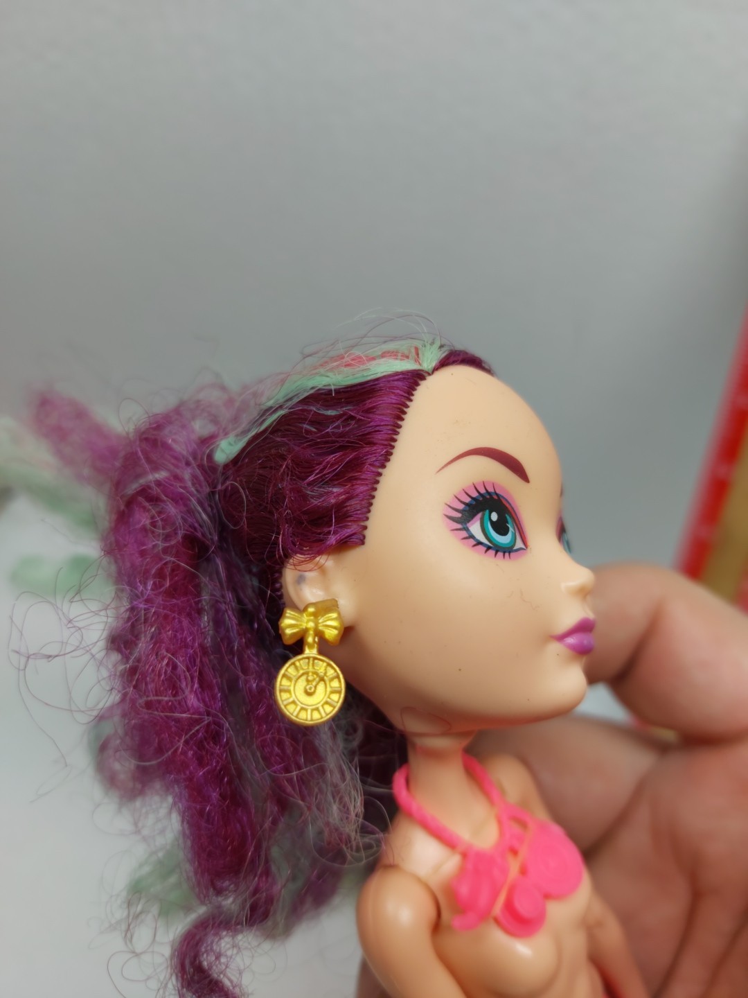 Madeline Hatter Doll Ever After High Way Too Wonderland ? Partial Outfit A2