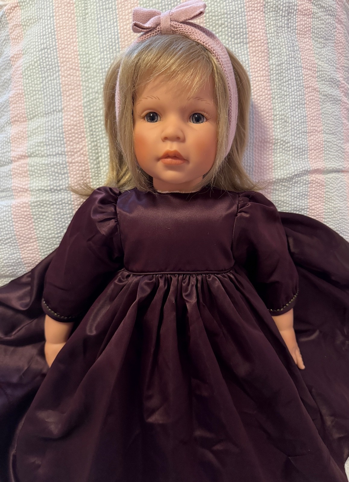Lee Middleton Doll Beautiful Sculpt by Reva 26″ Straight Leg Toddler Blue/Blonde