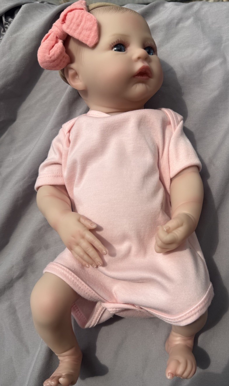 Andrea Arcello Reborn Baby Doll Realistic Make girl Blue eyes 16”