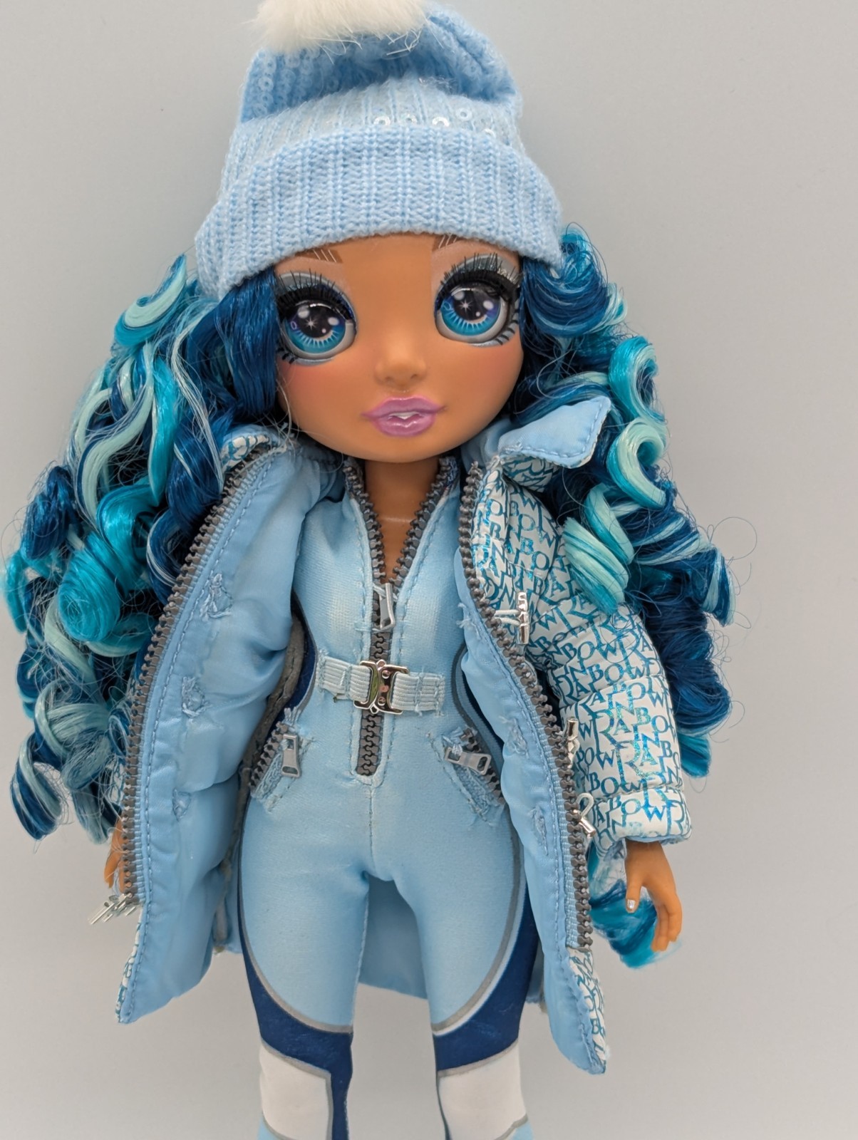 Rainbow High Winter Break Skylar Bradshaw Fashion Doll w Accessories