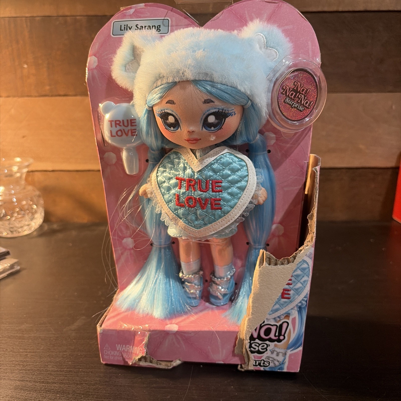 Na Na Na Surprise Sweetest Hearts Doll Box Damage