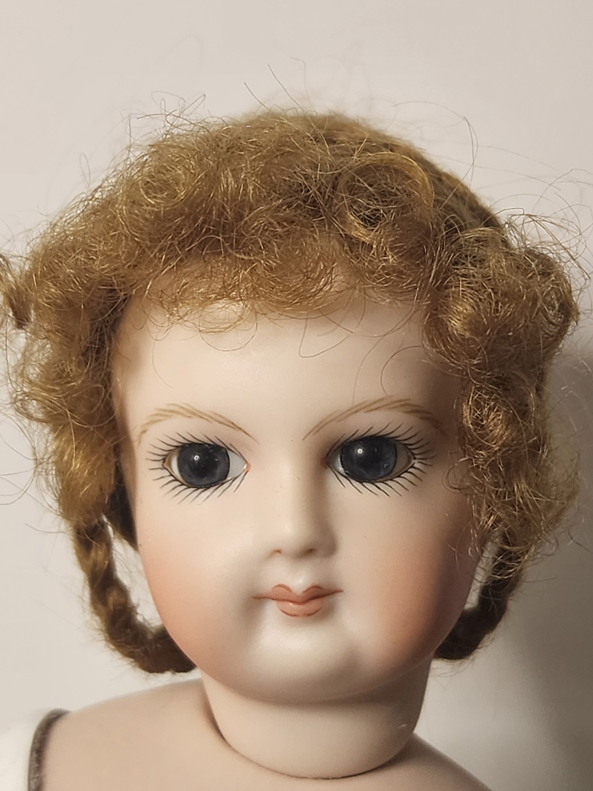Lovely Artist Doll Bisque Fashion Doll with Leather Body