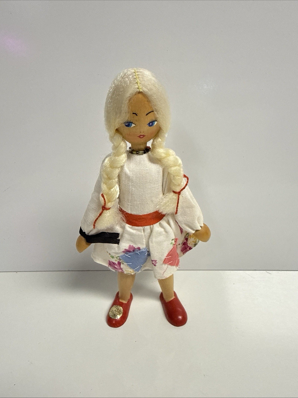 Vintage Retro Polish Wooden Peg Doll 7 inches tall Collectible 60’s Style G34