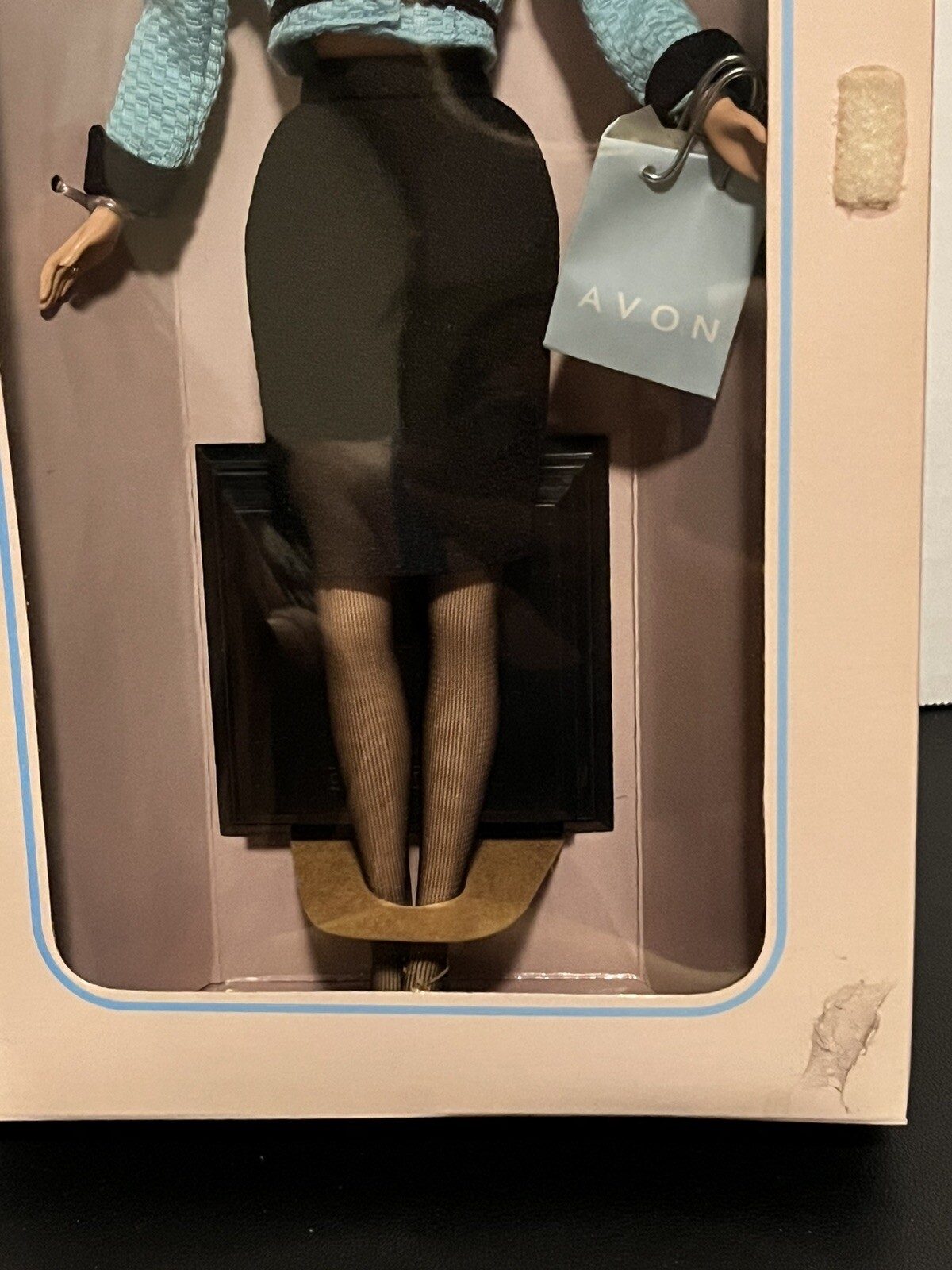 Avon Barbie Core Brunette 1998 Special Edition New In Box Never Opened Original