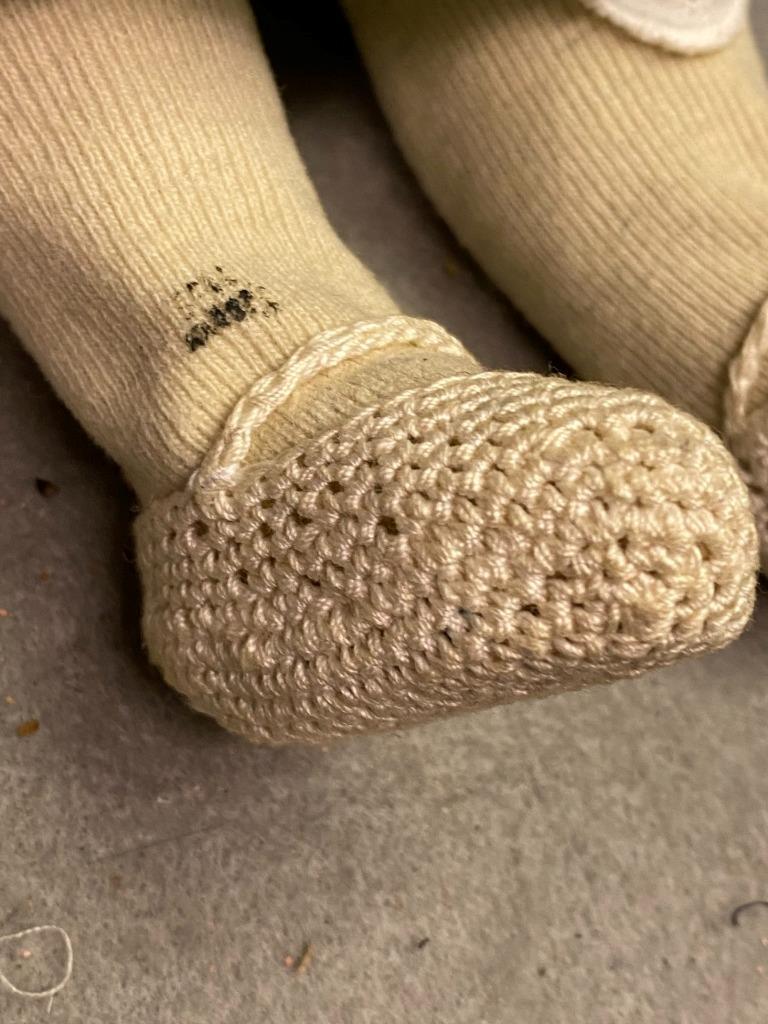 ANTIQUE 14 INCH COMPOSITION HEAD & HANDS CLOTH BODY CIRCA 1920S