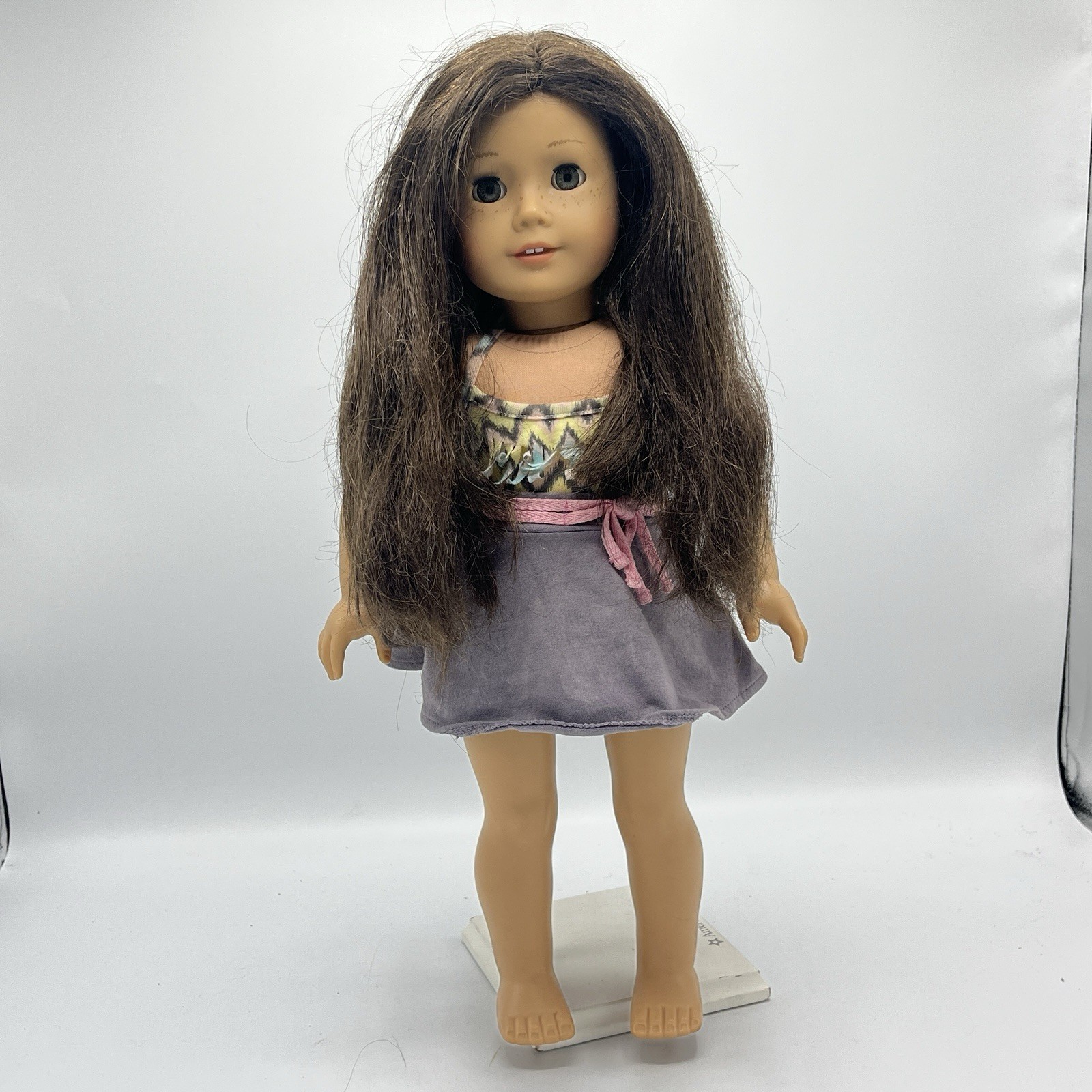 American Girl Doll Truly Me Doll #55 Dark Brown Hair Hazel Eyes Freckles & Stand