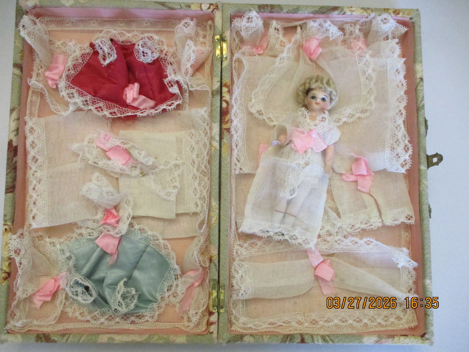 5″ Antique French-Type All Bisque Doll In Presenentation Box