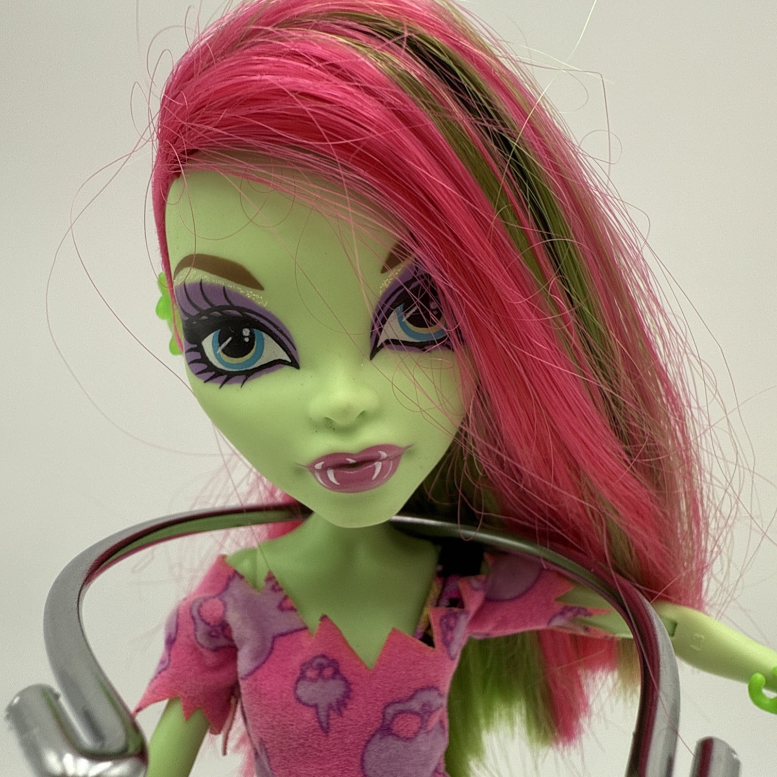 Monster High Clawdeen Wolf Venus McFlytrap Dolls Music Festival Mattel