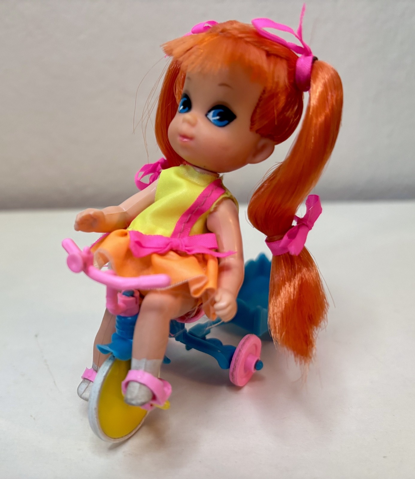 Liddle Kiddles Tracy Trikediddle Skediddle Trike & wagon – close to mint