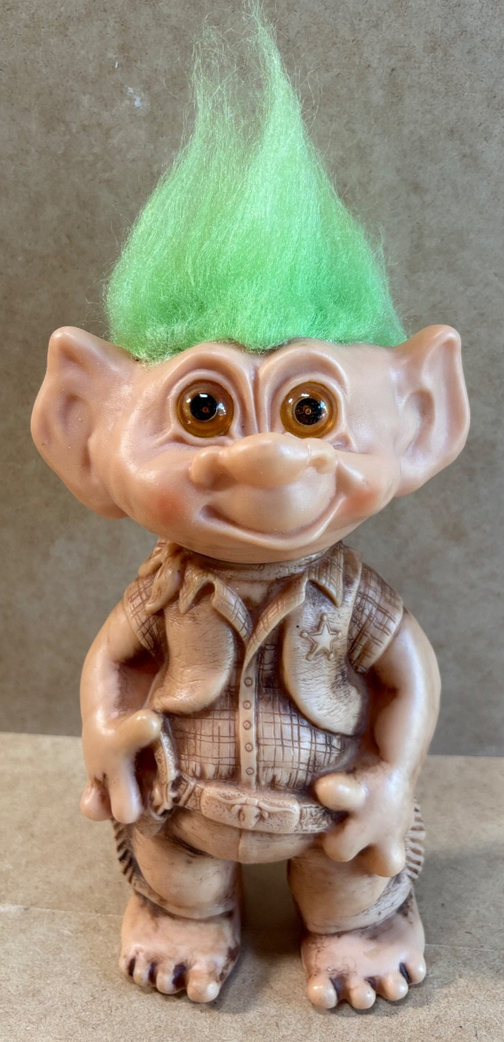 1978 Creative Mfg. Inc. 8″ Sheriff Troll Bank~Green Synthetic Mohair, Amber Eyes