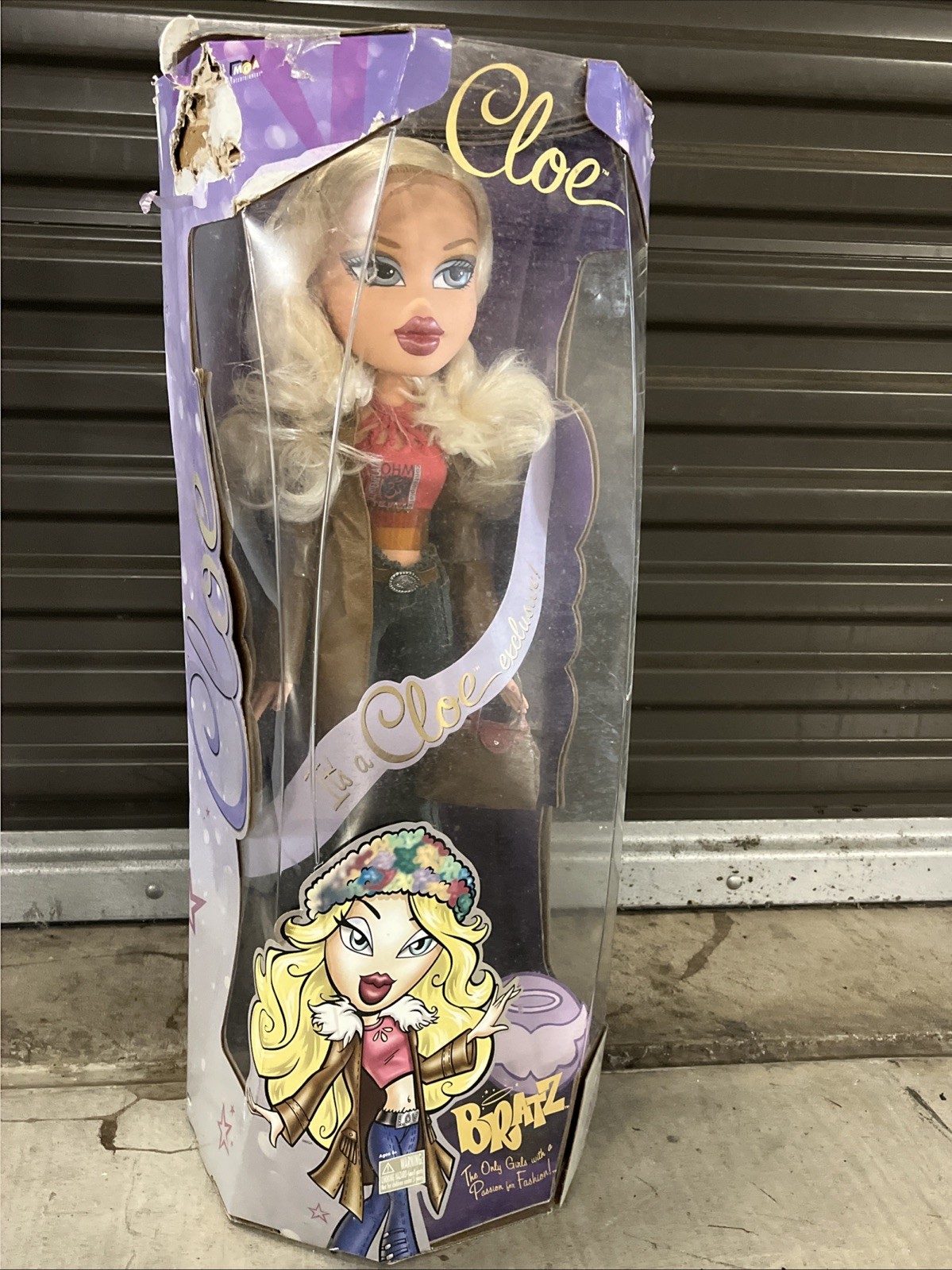 Big Bratz Cloe Collector Doll Chloe Dirty Damaged Box Sealed AS IS READ DETAILS