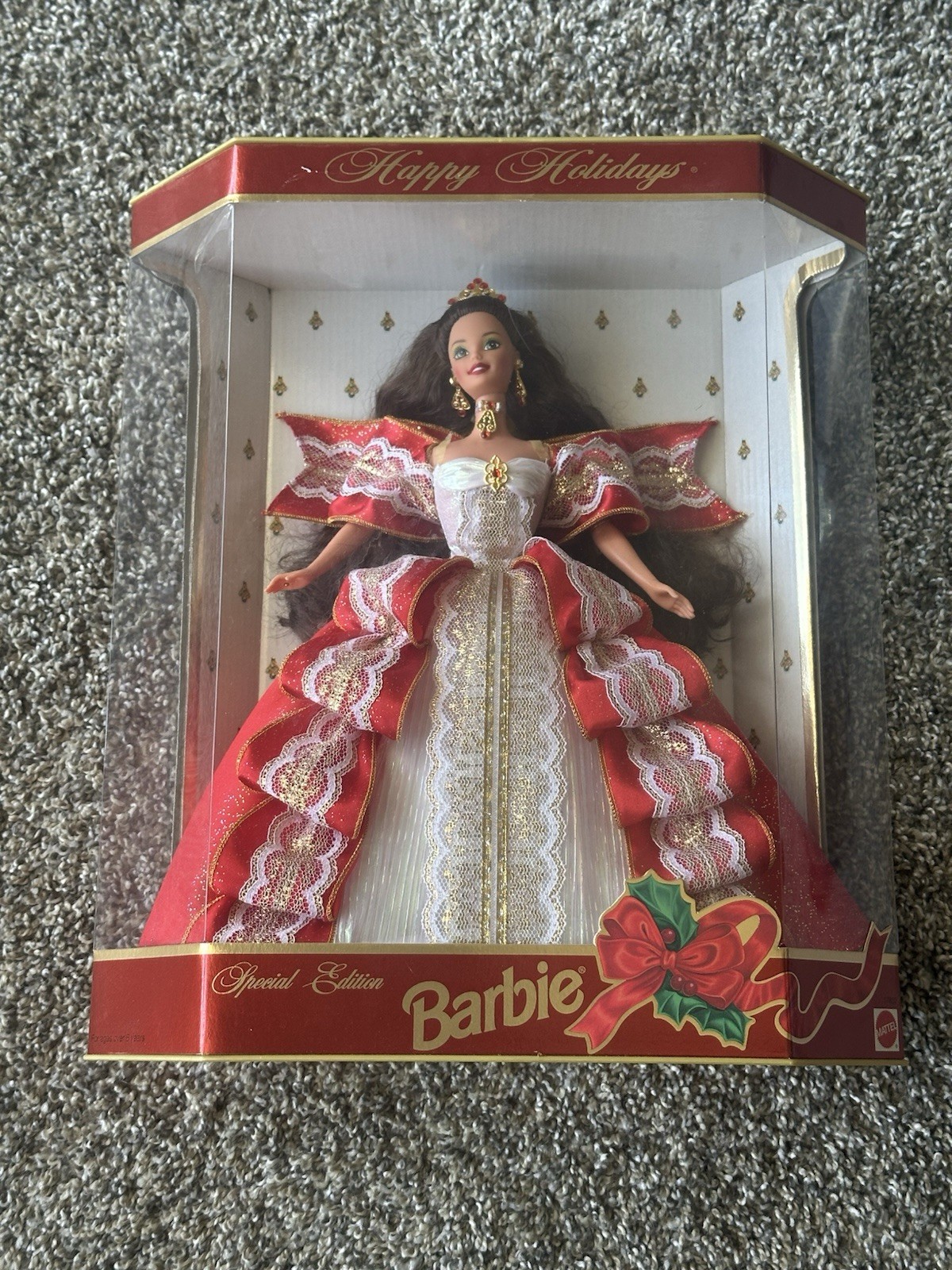 Vintage 1997 Happy Holidays Barbie Doll Brunette 10th Anniversary NIB Sealed