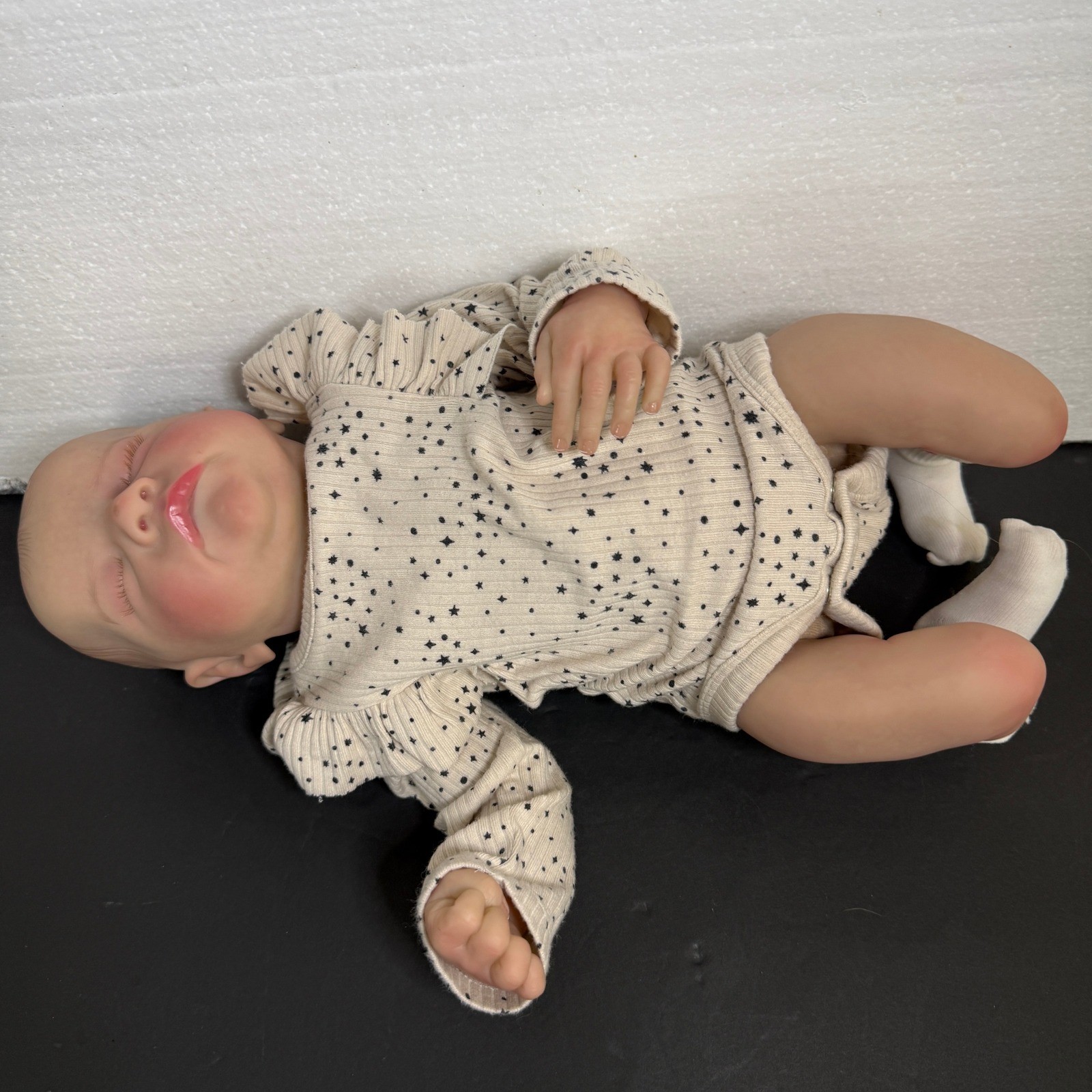 Realistic Sleeping Reborn Baby Doll Star Print Weighted Cloth Body 1 lb 13 18 in