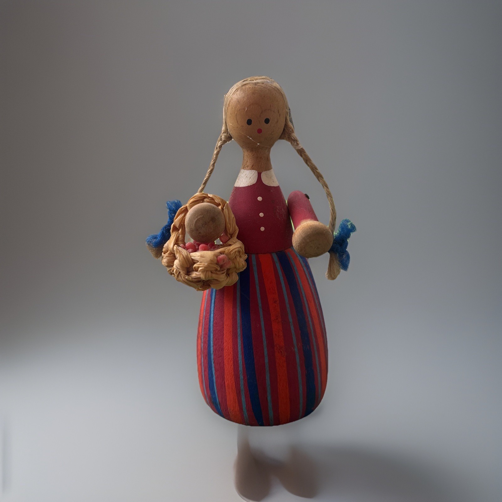 VTG 1950 Suzi-Lo Klintos Swedish Wooden Folk Art Doll/Braided Blond/Painted/RARE