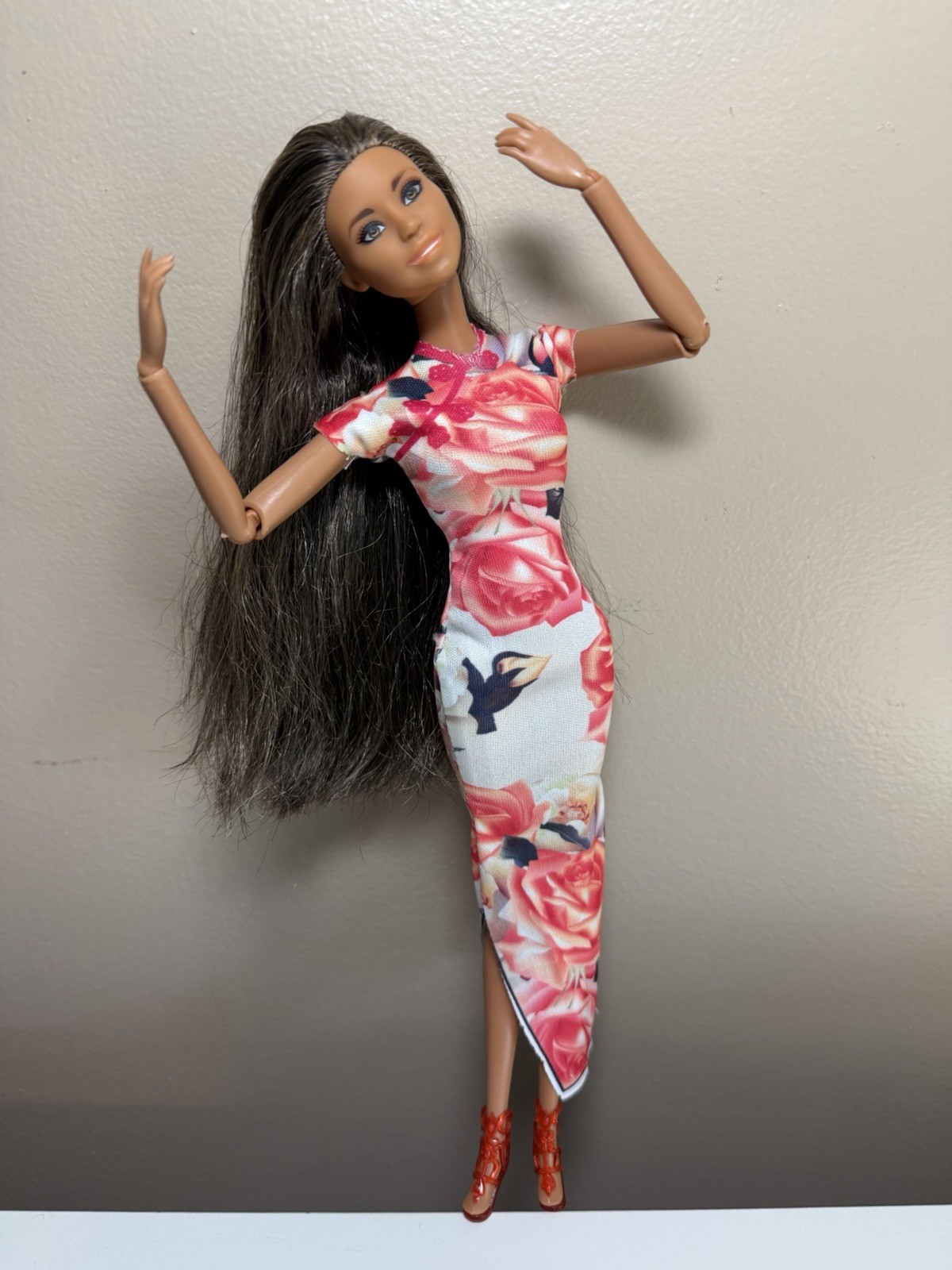 Barbie Flex Body, Jointed, Brunette With Light Brown Eyes Long Hair 2016/ 2009