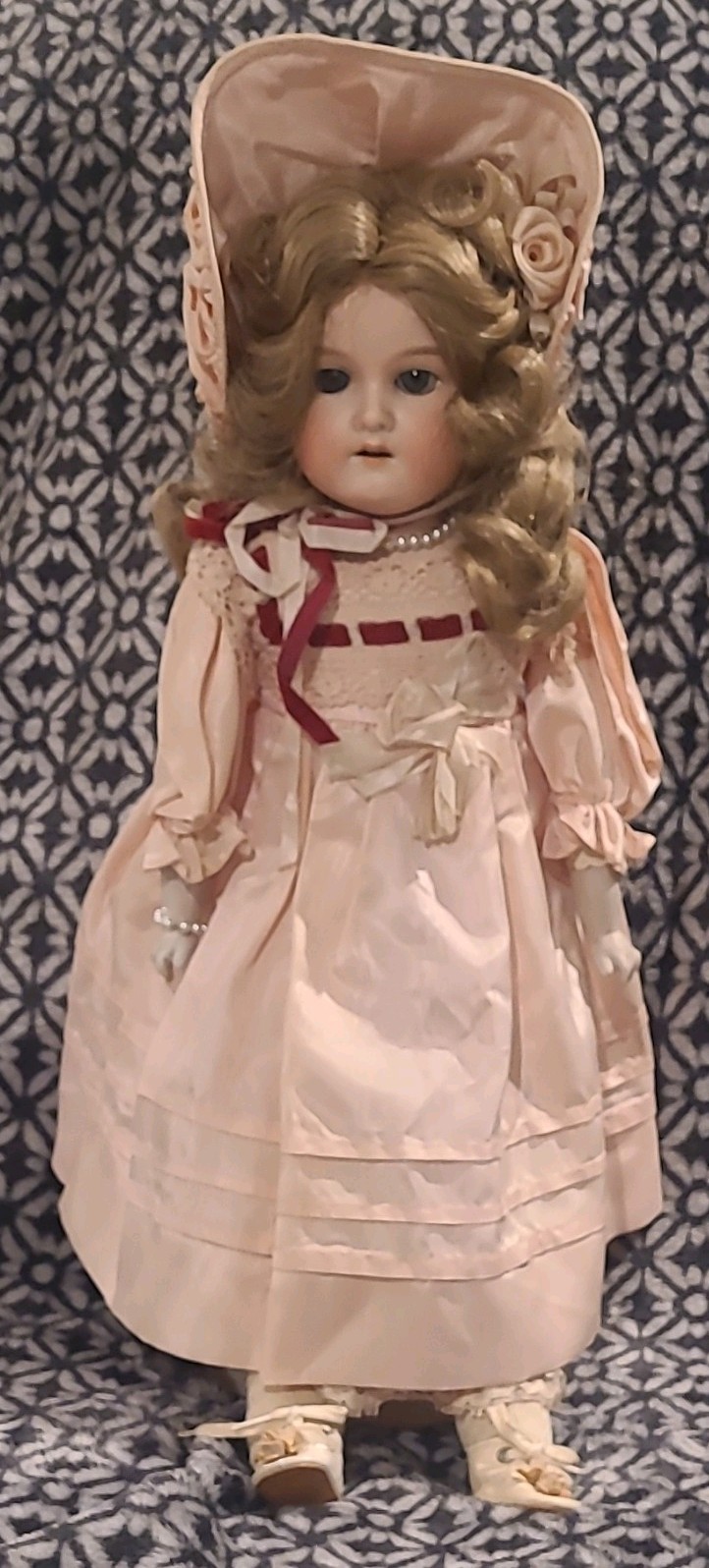 Armand Marseille 370 Porcelain Doll Blonde Curly Hair Blue Eyes/kid leather body