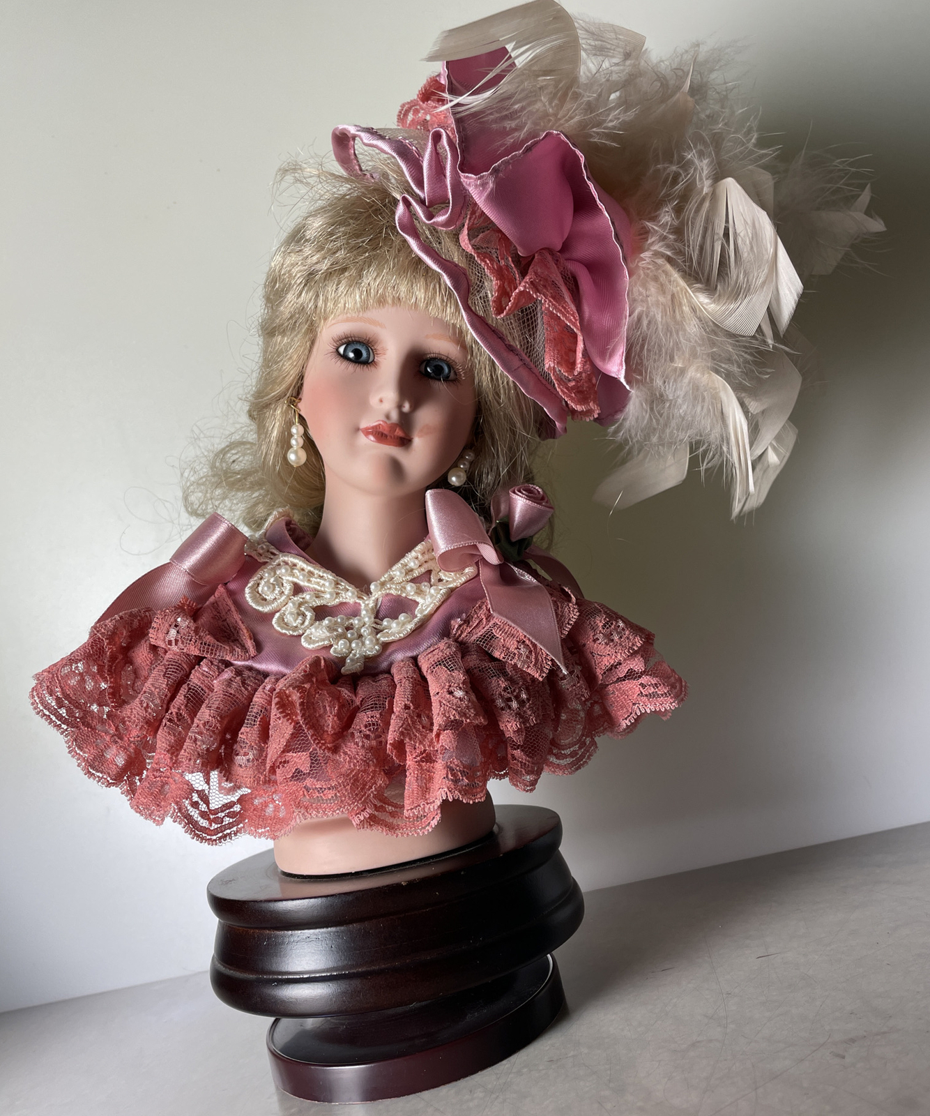 Emerald Doll Collection Porcelain Doll Bust & Head Music Stand Sybil Handcrafter