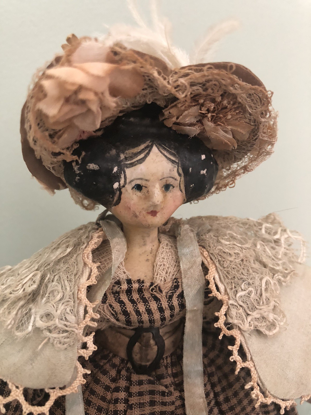Rare 1830’s Transitional Beidermeier Wooden Grodnertal Type Dollhouse Doll 6.5”
