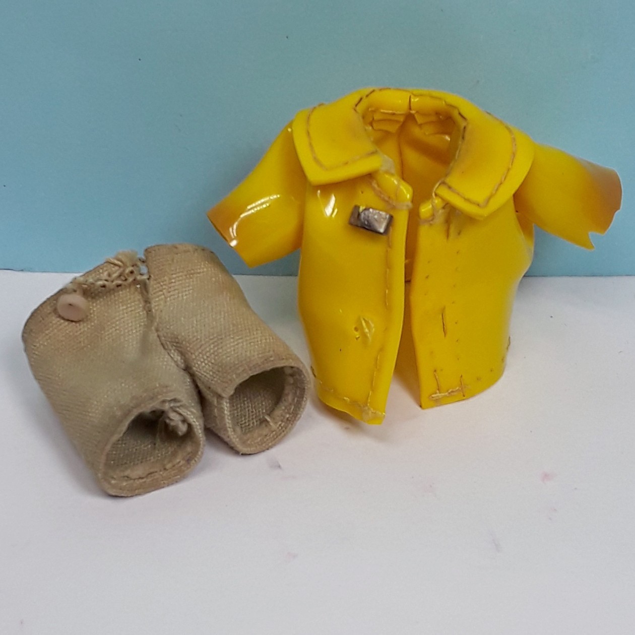 Vintage Mattel Liddle Kiddles BUNSON BURNIE Doll, Outfit, Truck, Both Ladders