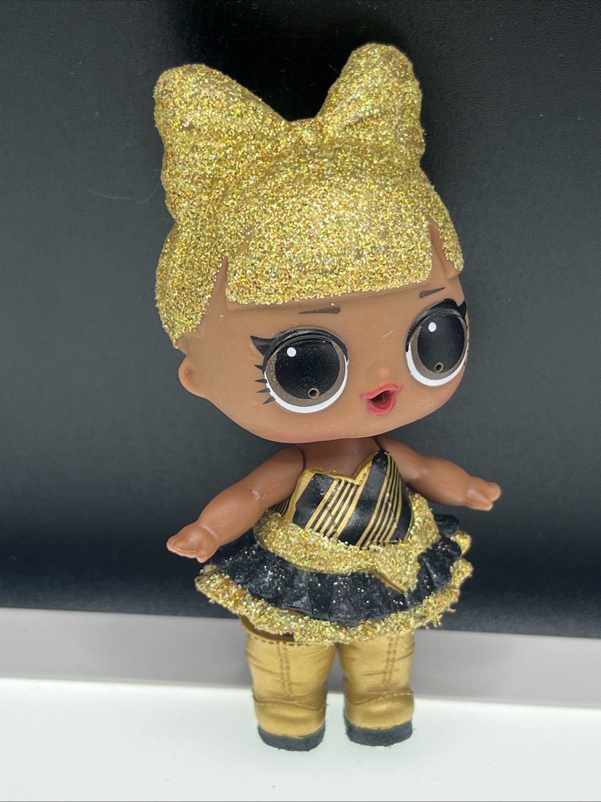 L.O.L Surprise (LOL) Prezzie Doll Holiday Present Series MGA 2022 Outfit SEE