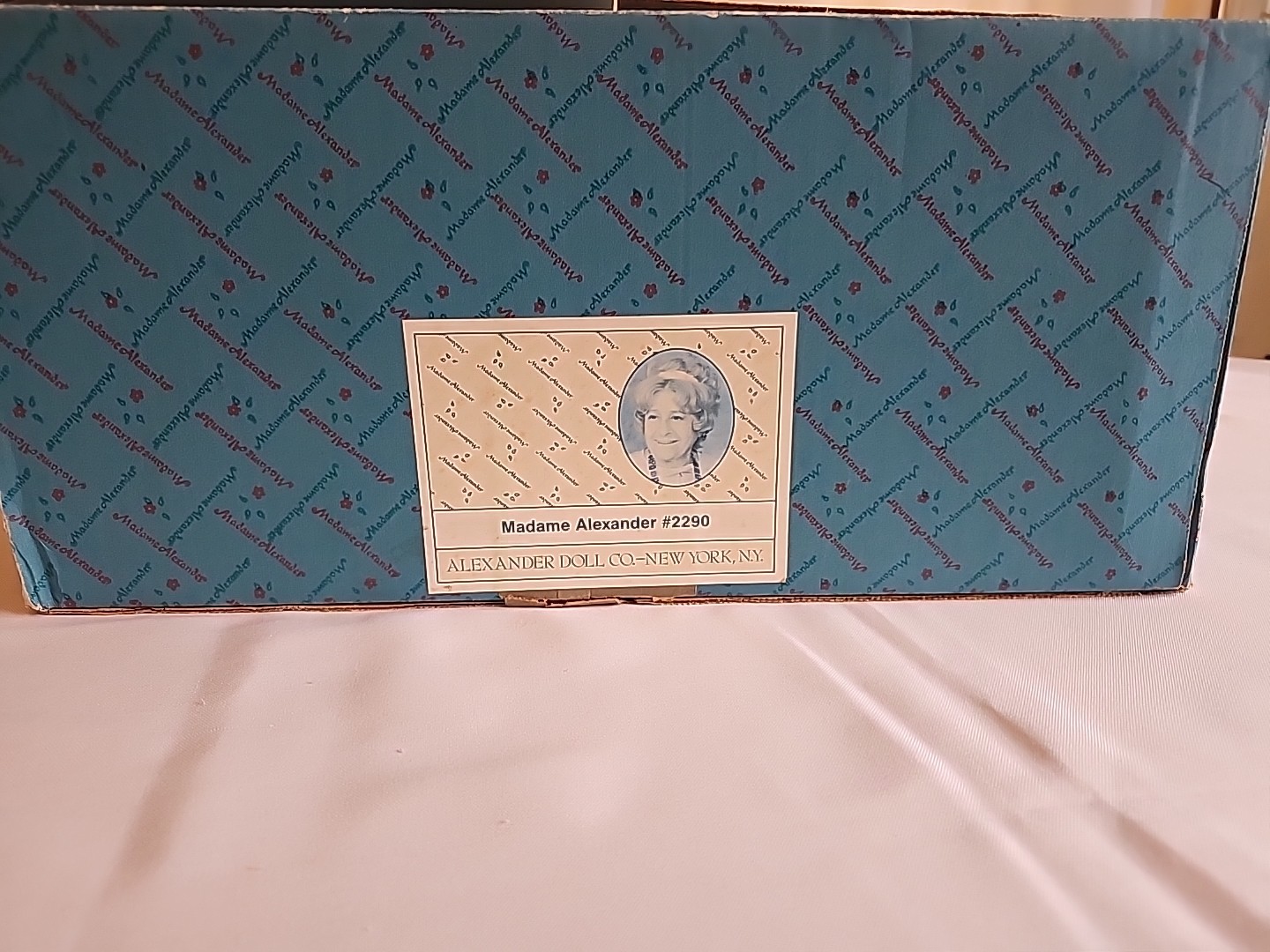 Madame Alexander 21” Self Portrait Doll #2290 W Box
