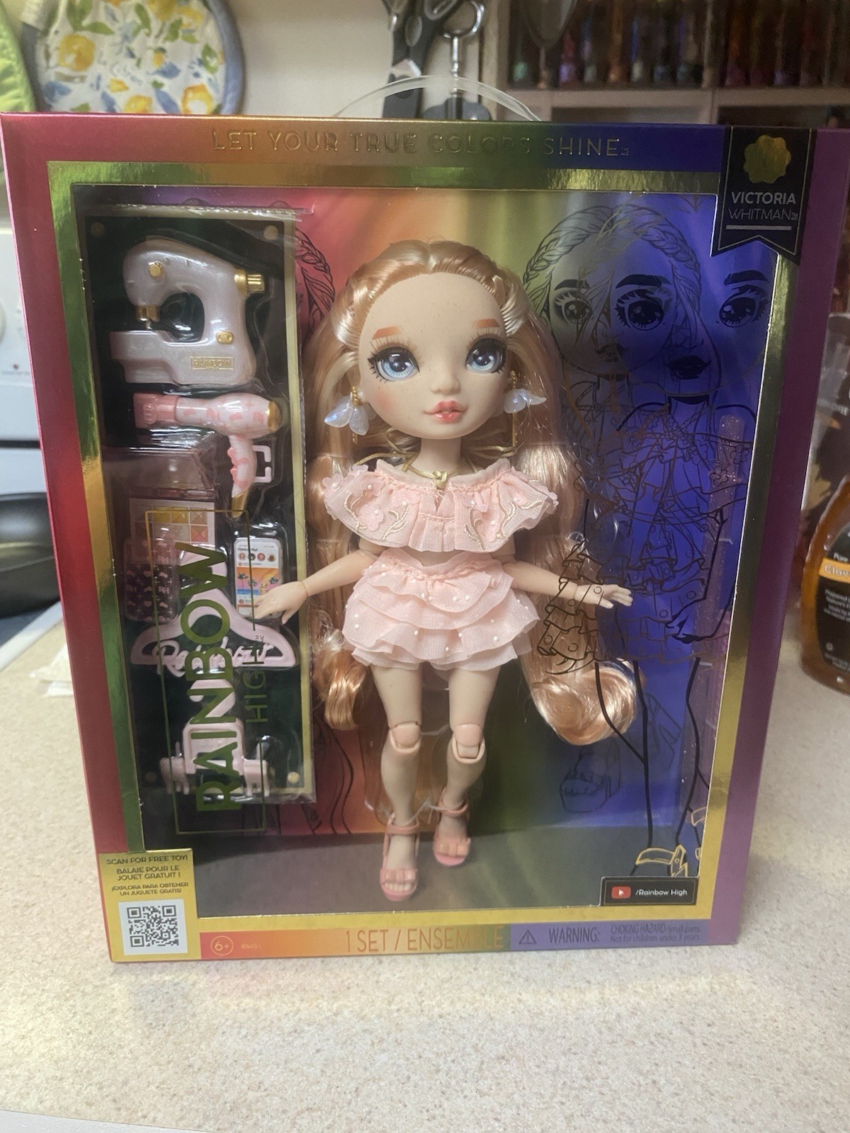 Rainbow High Victoria Whitman 11in Articulated Fashion Doll + Accessories Boxed