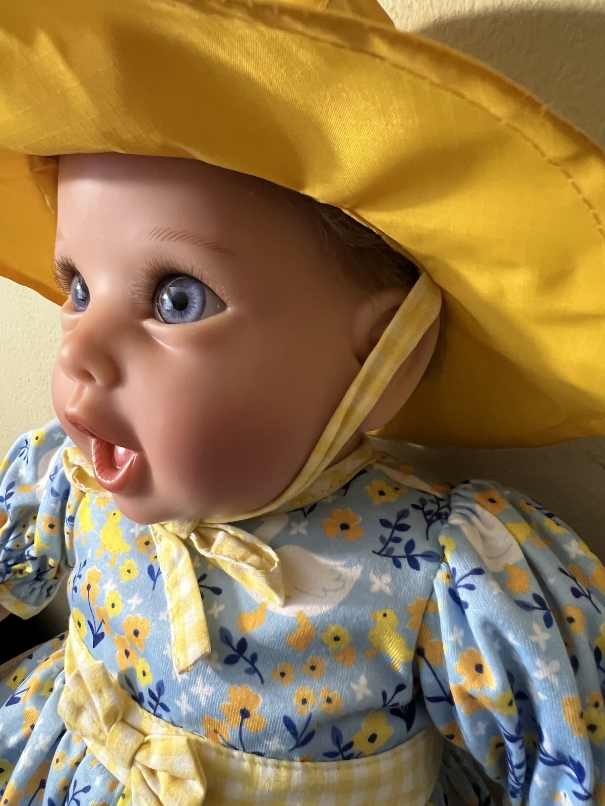 Ashton-Drake So Truly Real Interactive Baby Doll “Singing in The Rain” By Murray