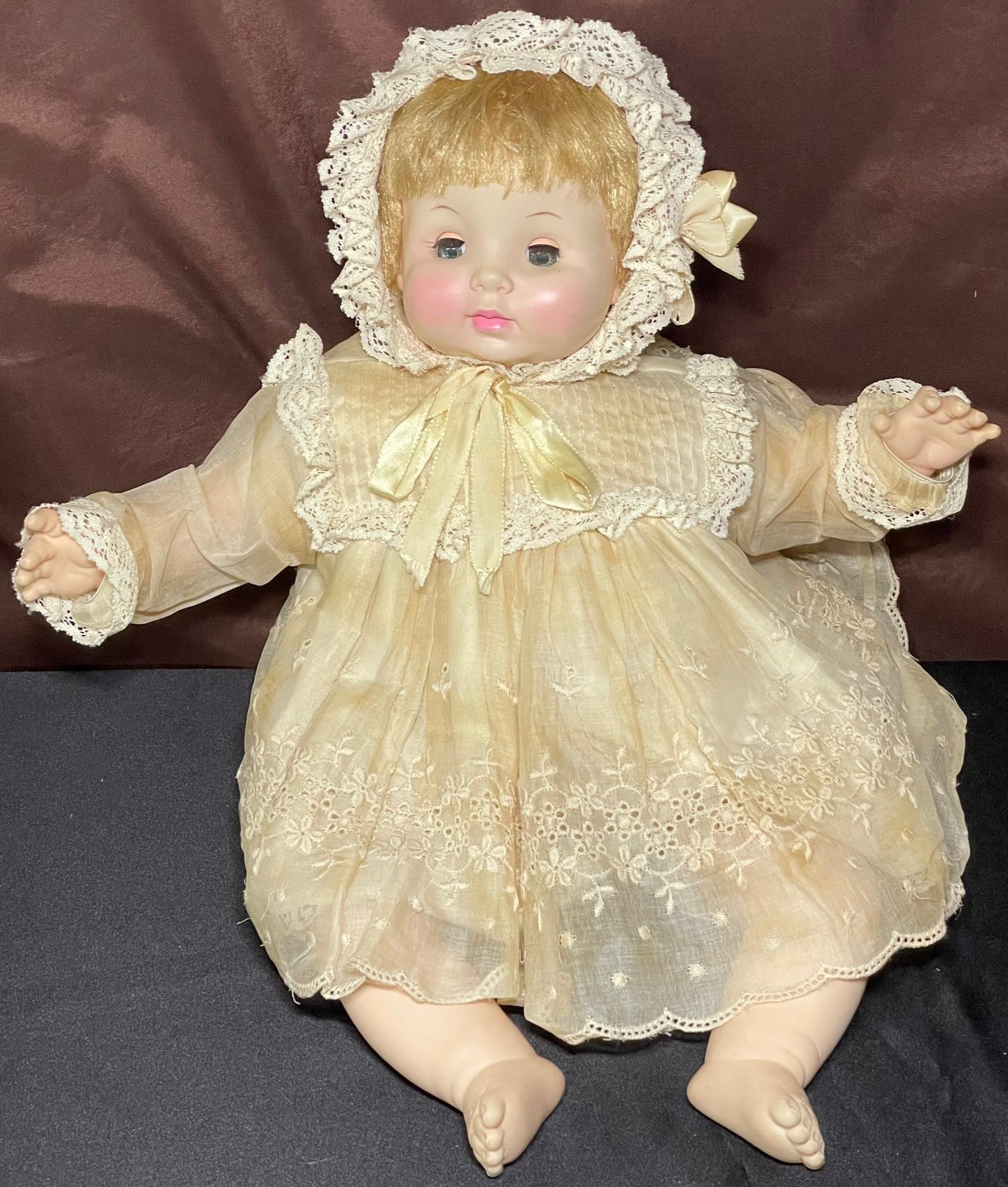 Effanbee Sweetie Pie Vintage Baby Doll With Sleeping Eyes 16″ USED 1960 – 1969