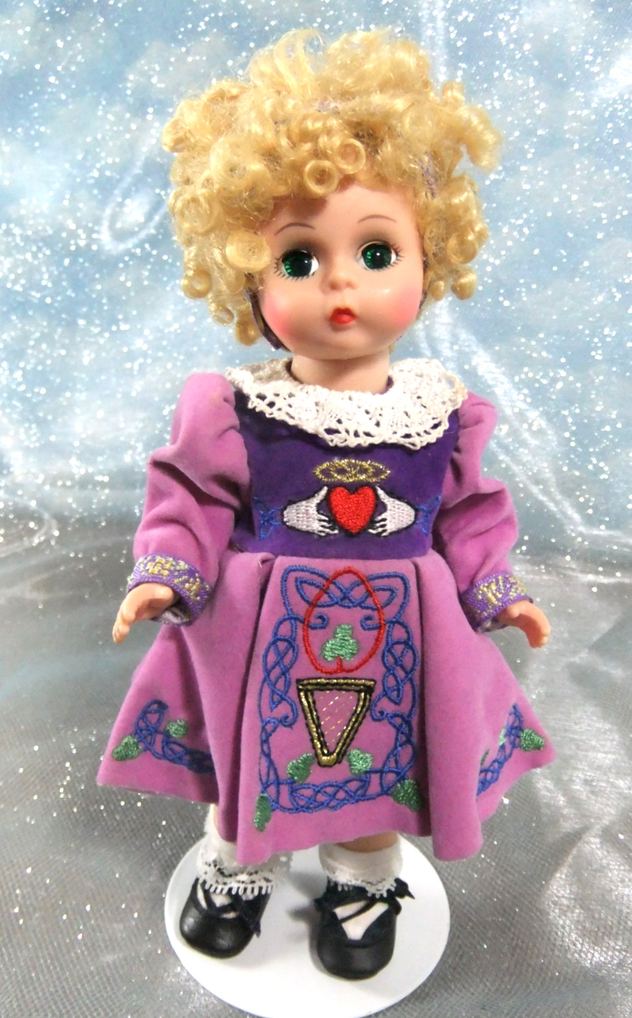 Madame Alexander 8″ CELTIC DANCER #34145 Restrung-Redress-W/stand