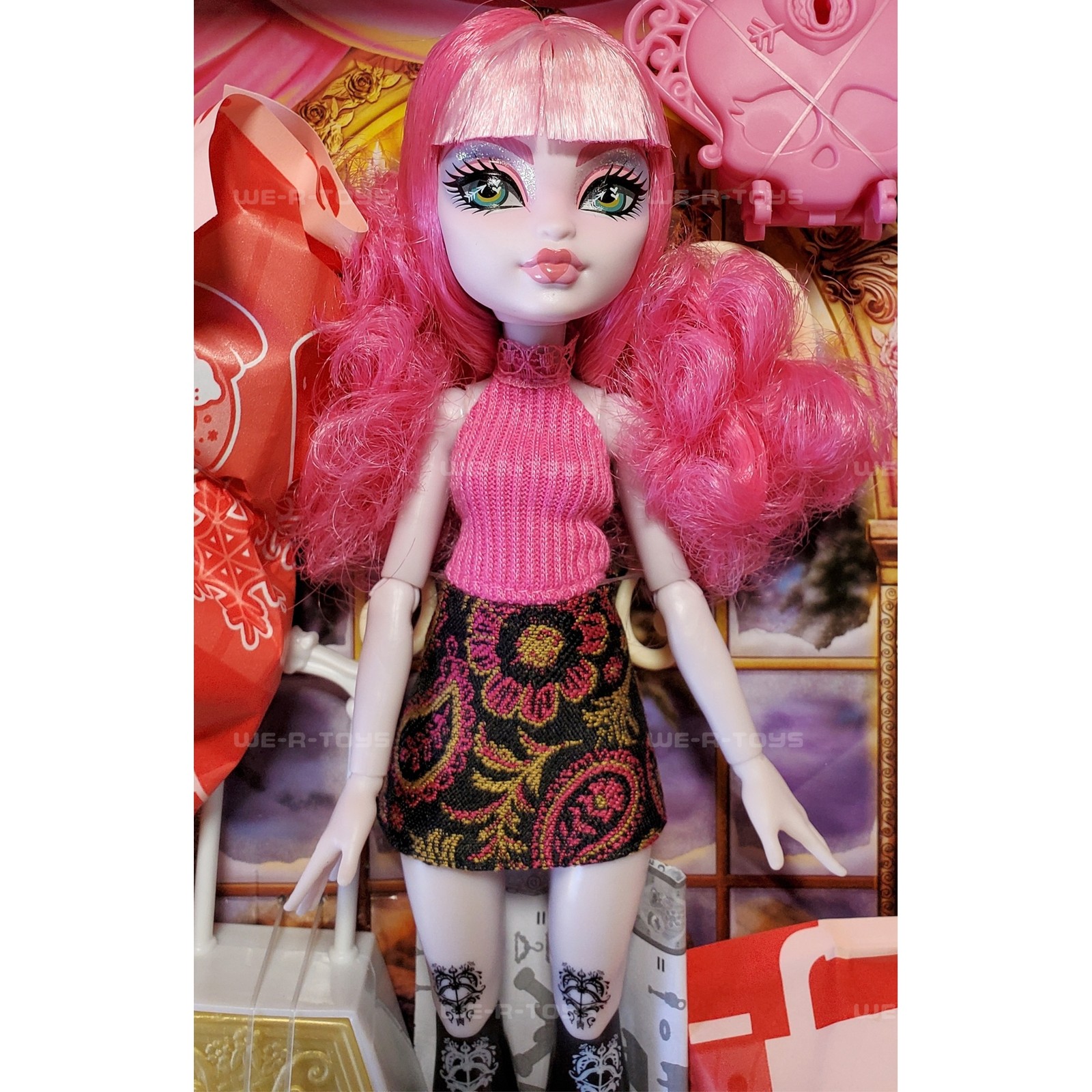 Monster High Skulltimate Secrets Cabin Slay-Cation Cupid Asteria (In Stock Now)