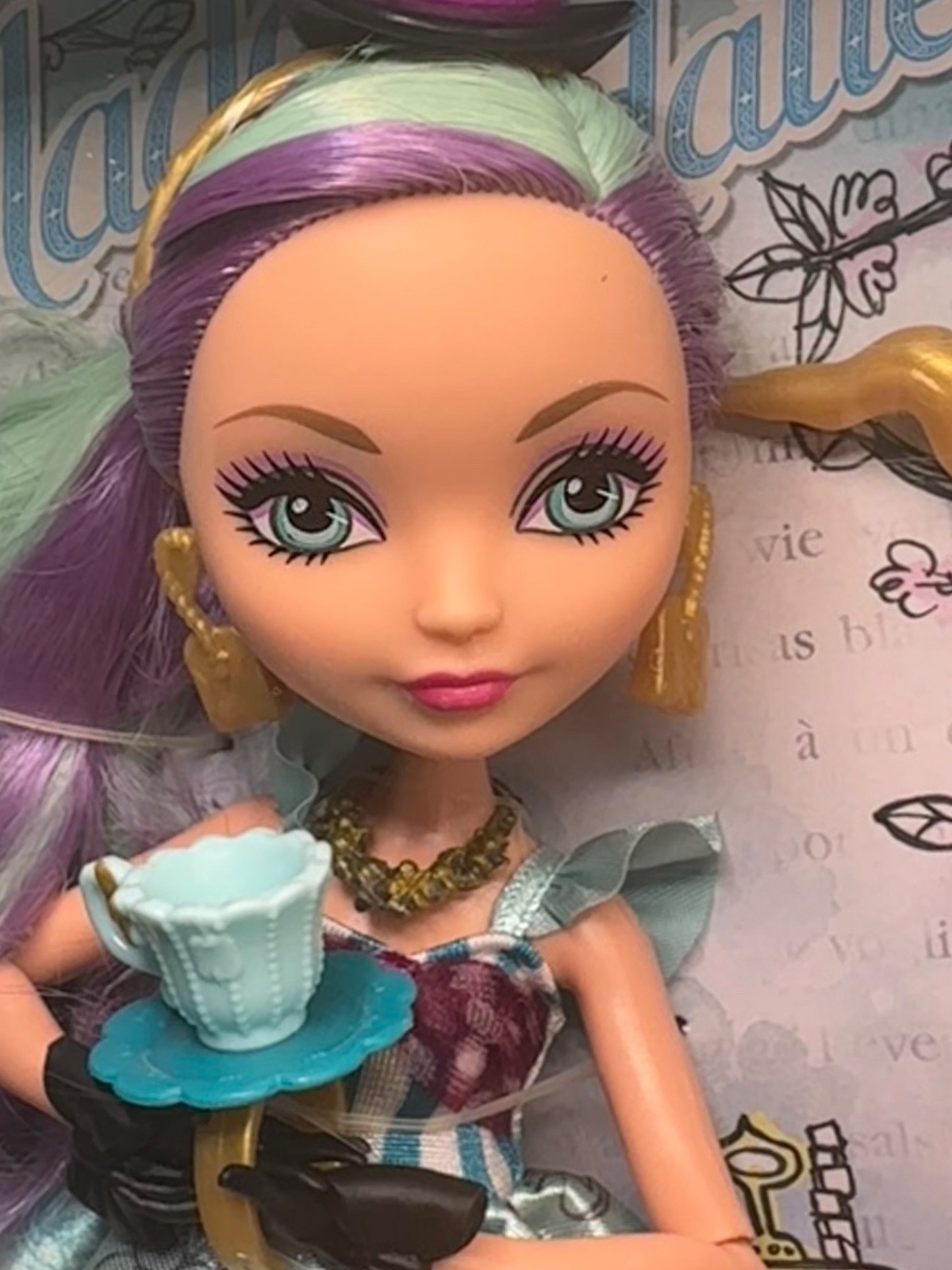 2013 Ever After High “Hat-Tastic Party Display w/ Madeline Hatter” #BJH36 *NRFB*